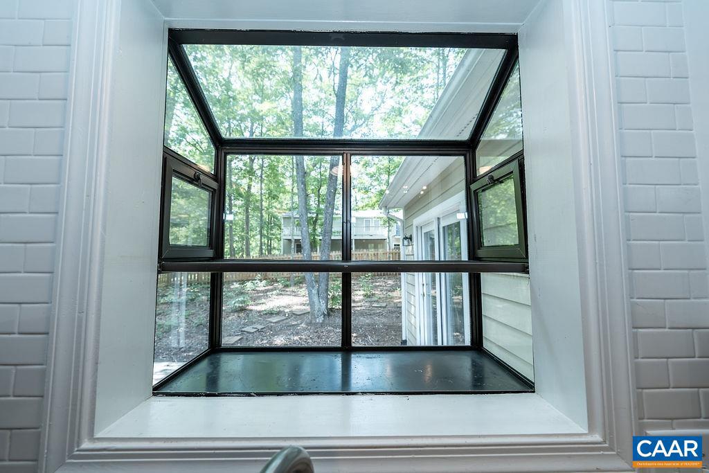 LAKE MONTICELLO - Residential