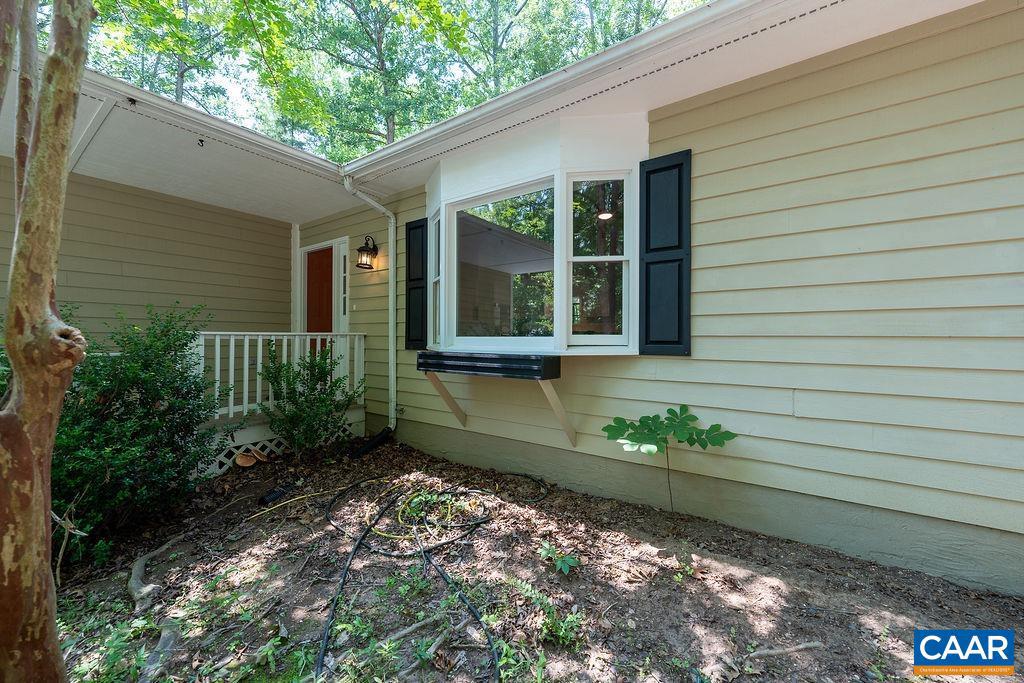 LAKE MONTICELLO - Residential