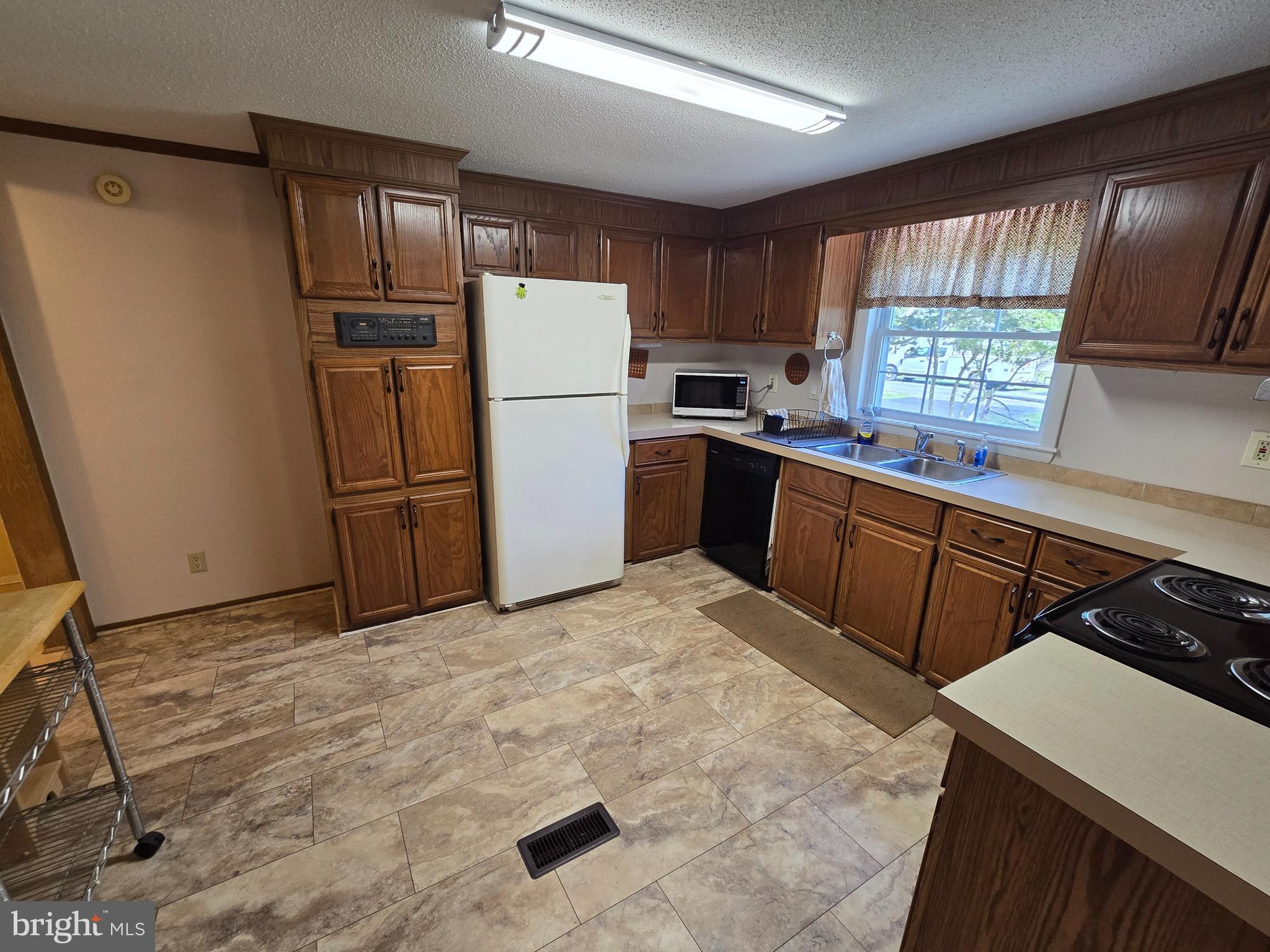 32659 CAPTAINS WAY