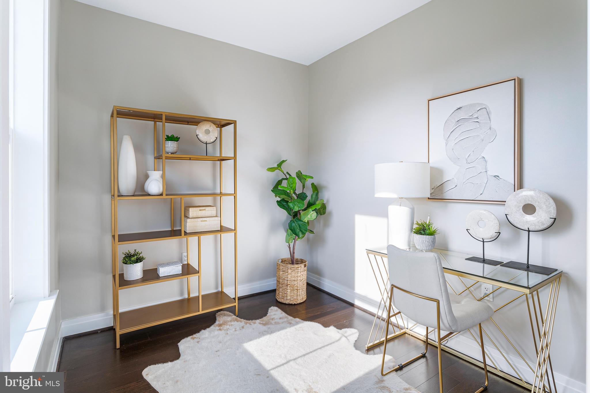 OLD TOWN ALEXANDRIA - Residential