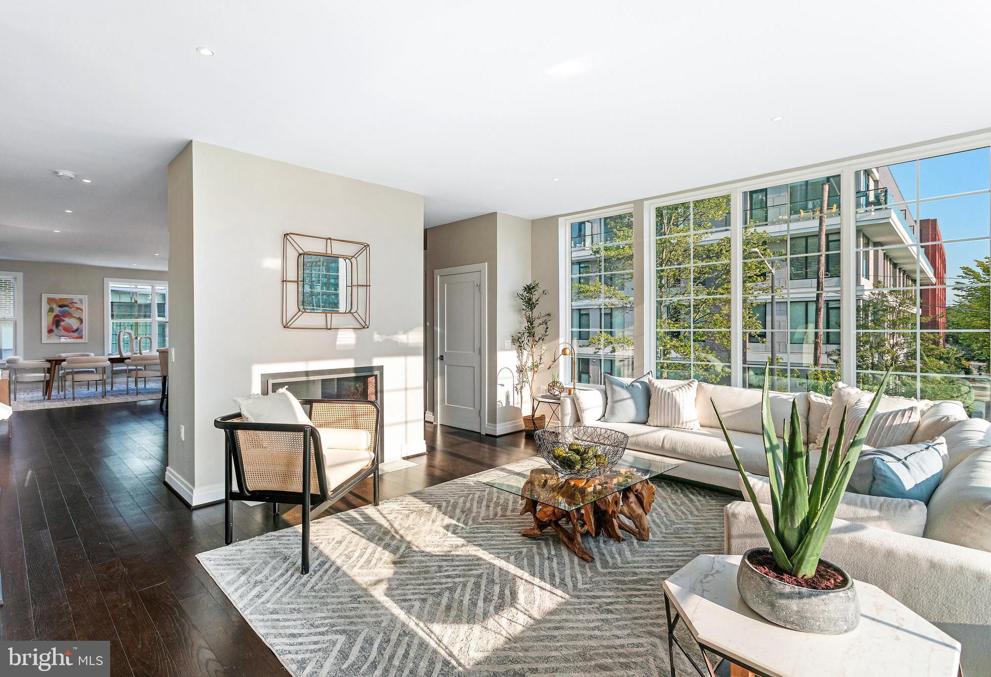 OLD TOWN ALEXANDRIA - Residential