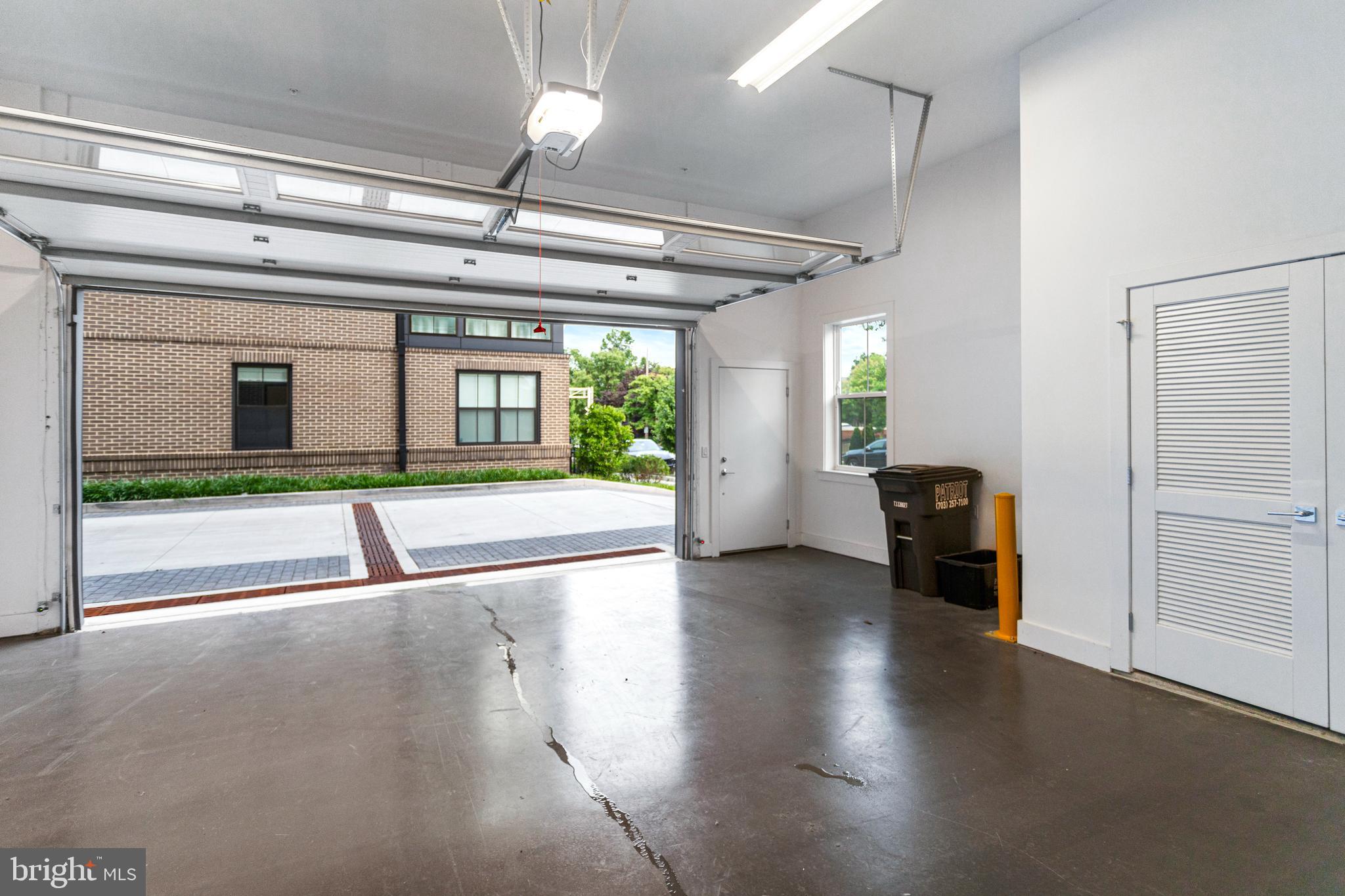 OLD TOWN ALEXANDRIA - Residential