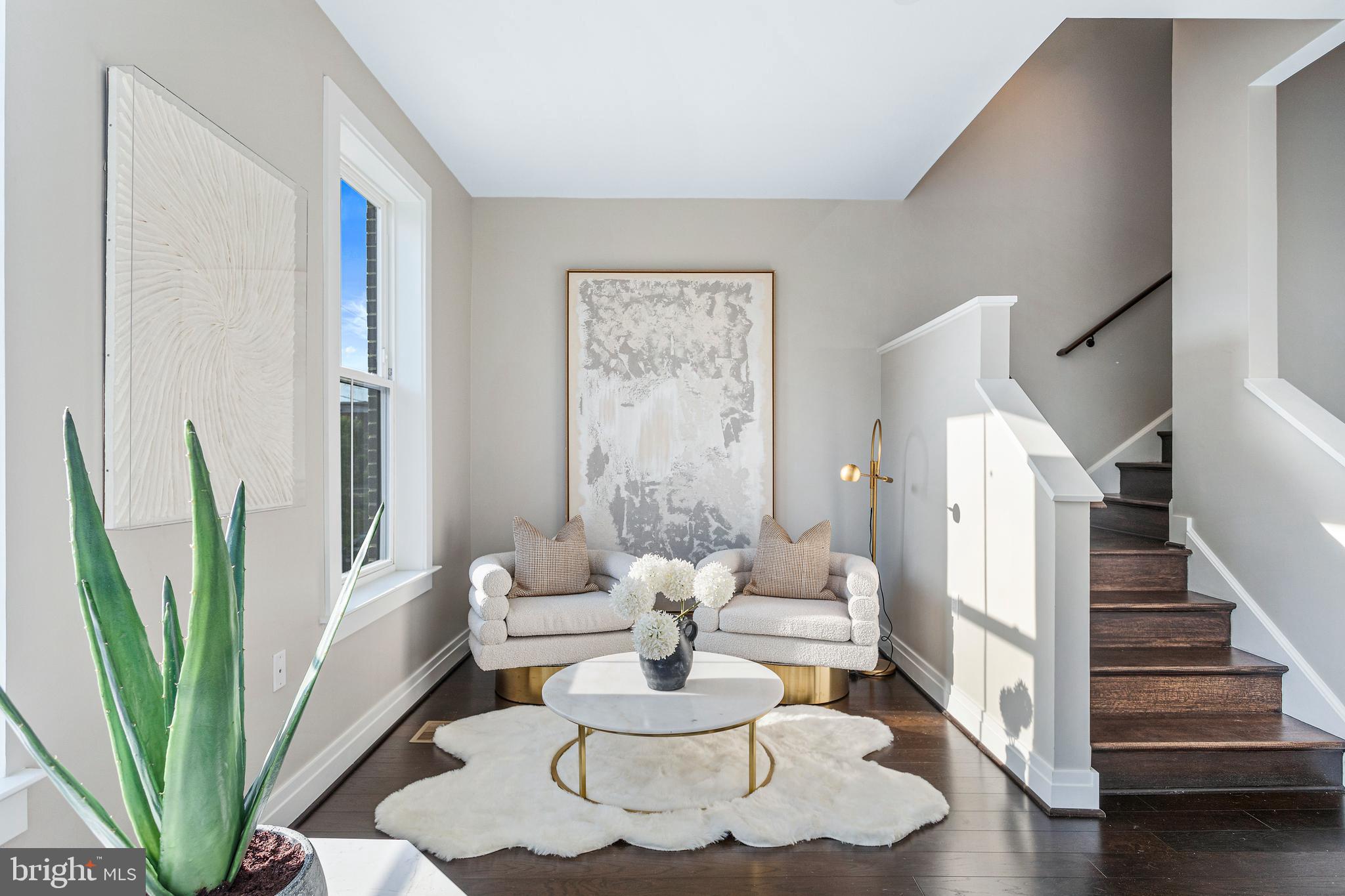 OLD TOWN ALEXANDRIA - Residential