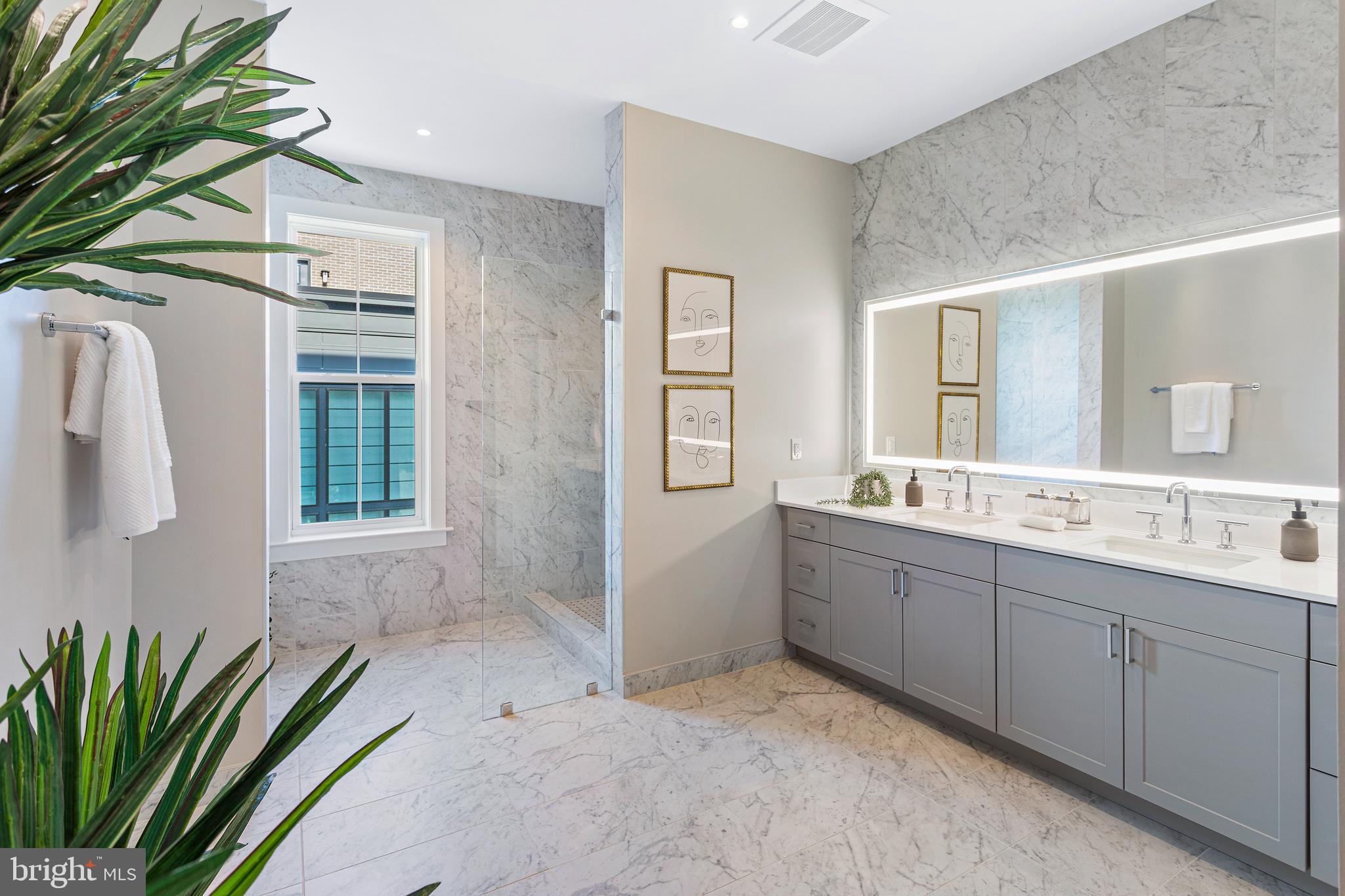 OLD TOWN ALEXANDRIA - Residential