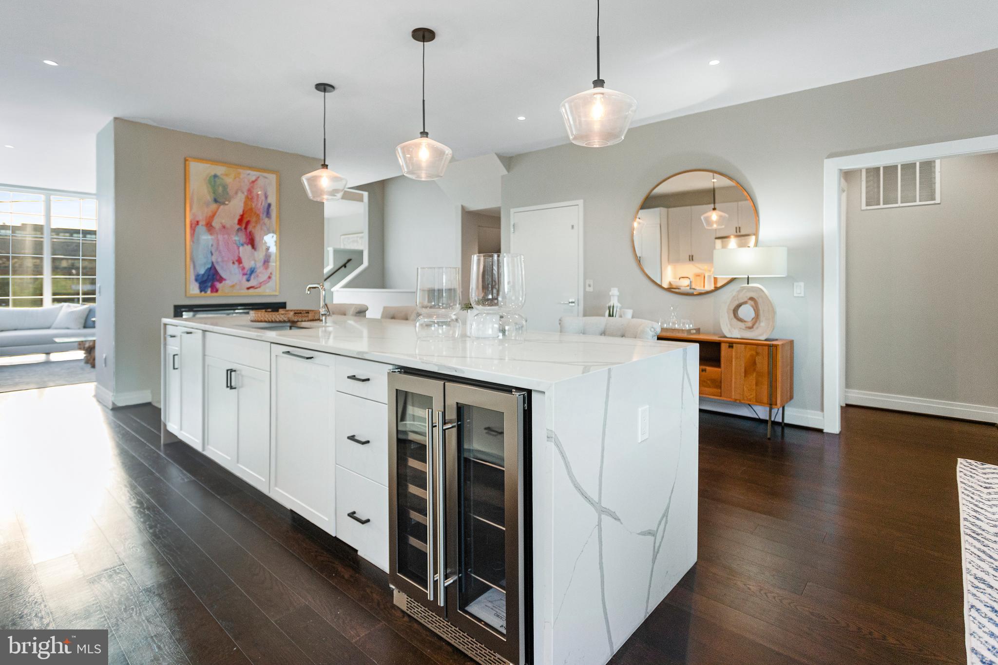 OLD TOWN ALEXANDRIA - Residential