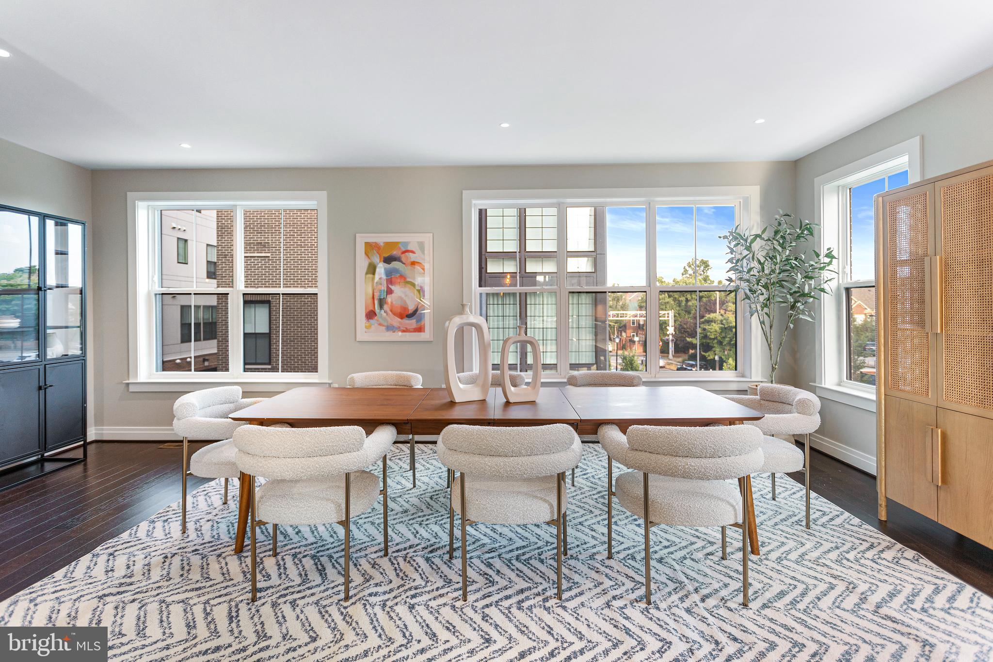 OLD TOWN ALEXANDRIA - Residential