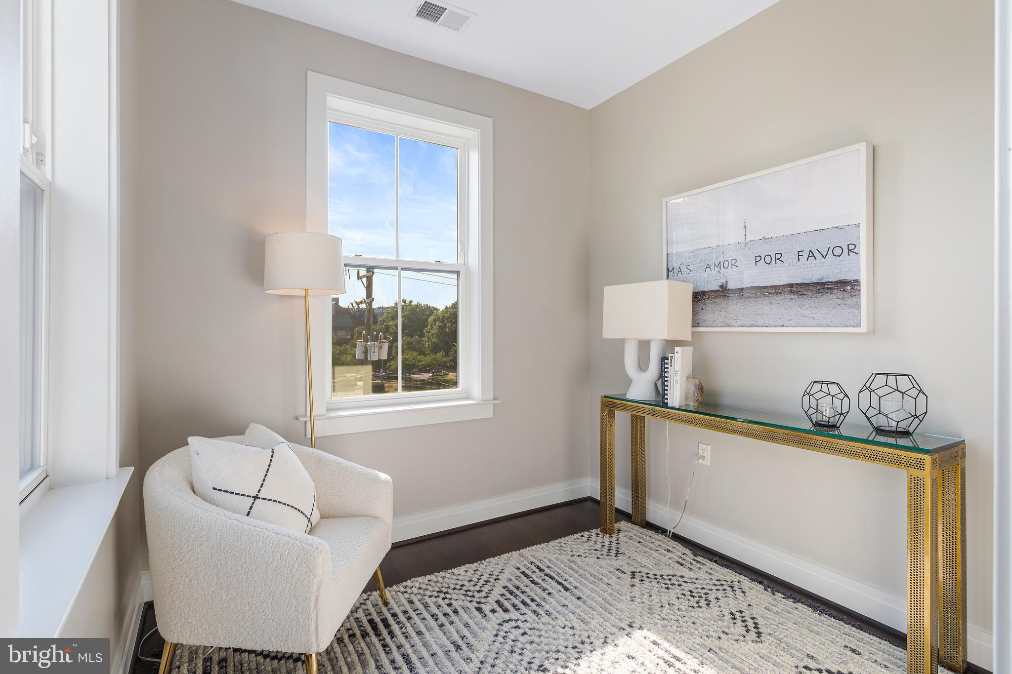 OLD TOWN ALEXANDRIA - Residential