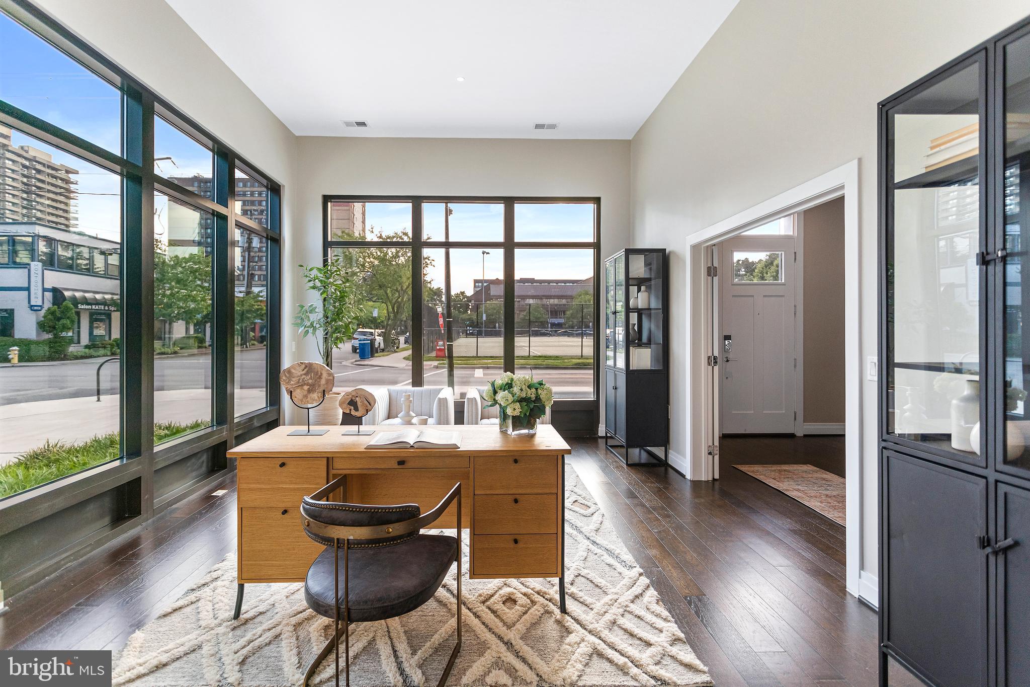 OLD TOWN ALEXANDRIA - Residential