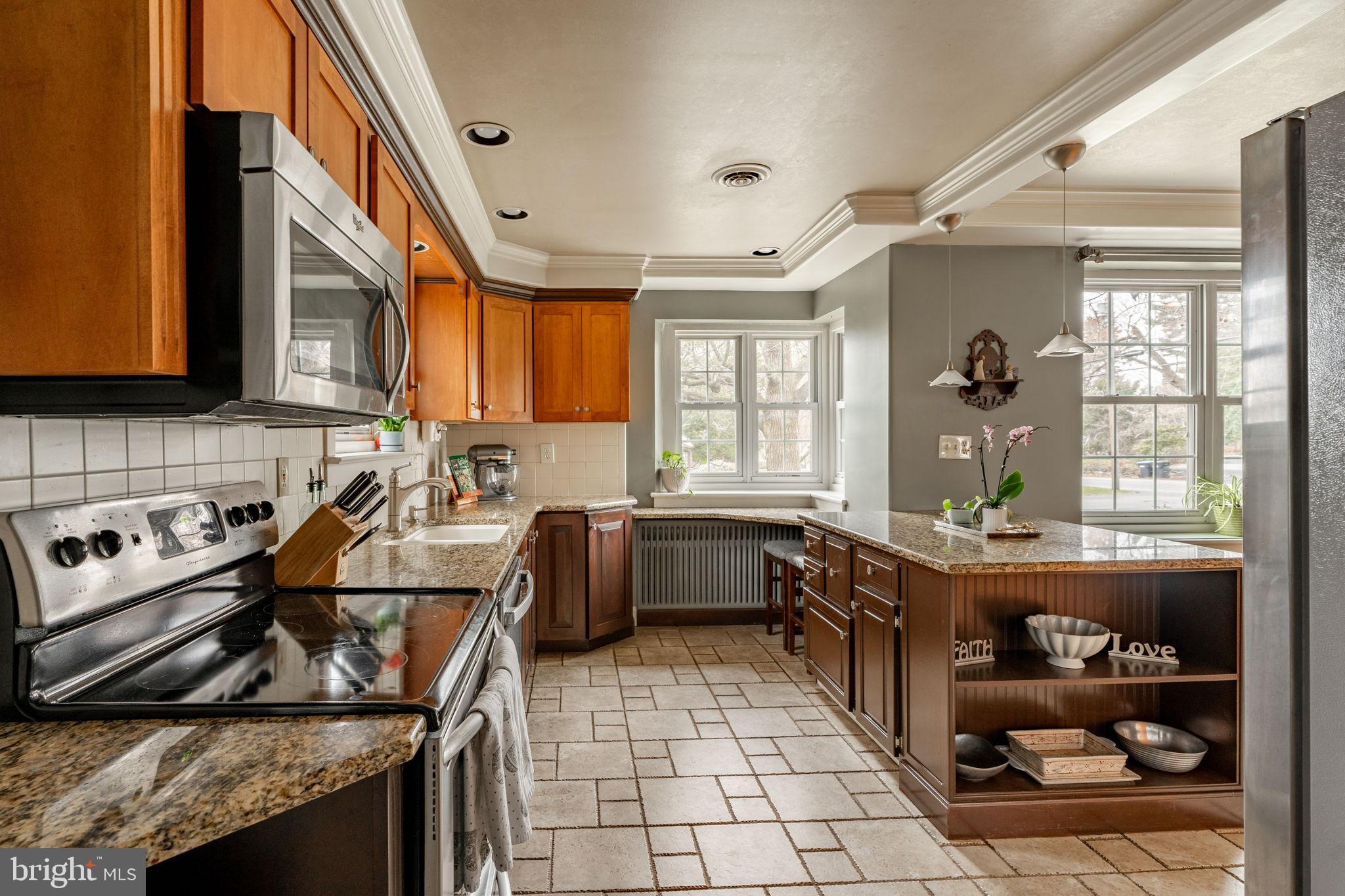 STURBRIDGE VILLAGE - Residential