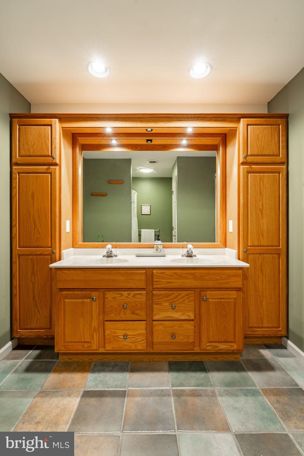 STURBRIDGE VILLAGE - Residential