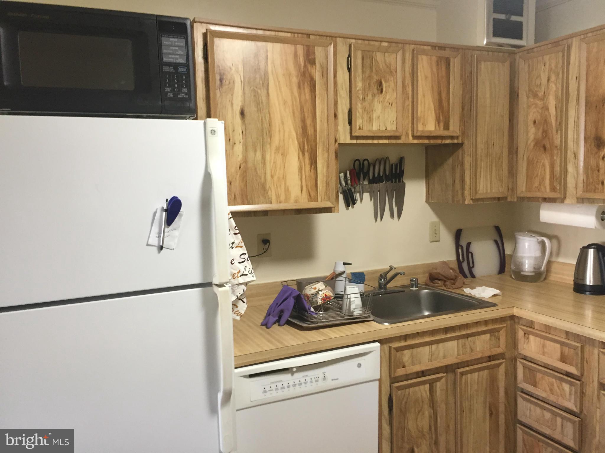 ROTONDA - Residential Lease