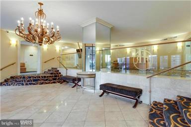 ROTONDA - Residential Lease