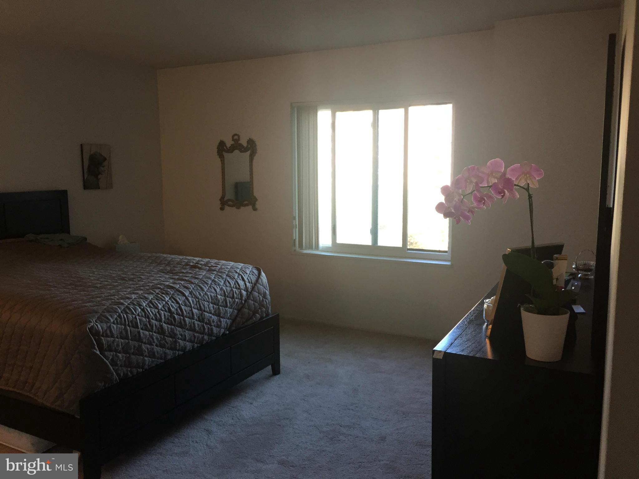 ROTONDA - Residential Lease