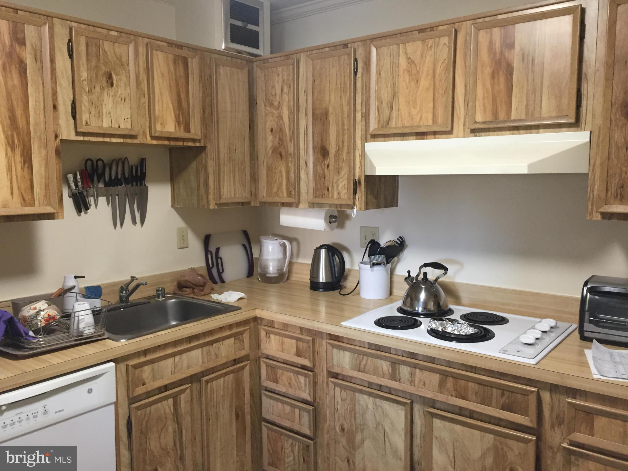 ROTONDA - Residential Lease