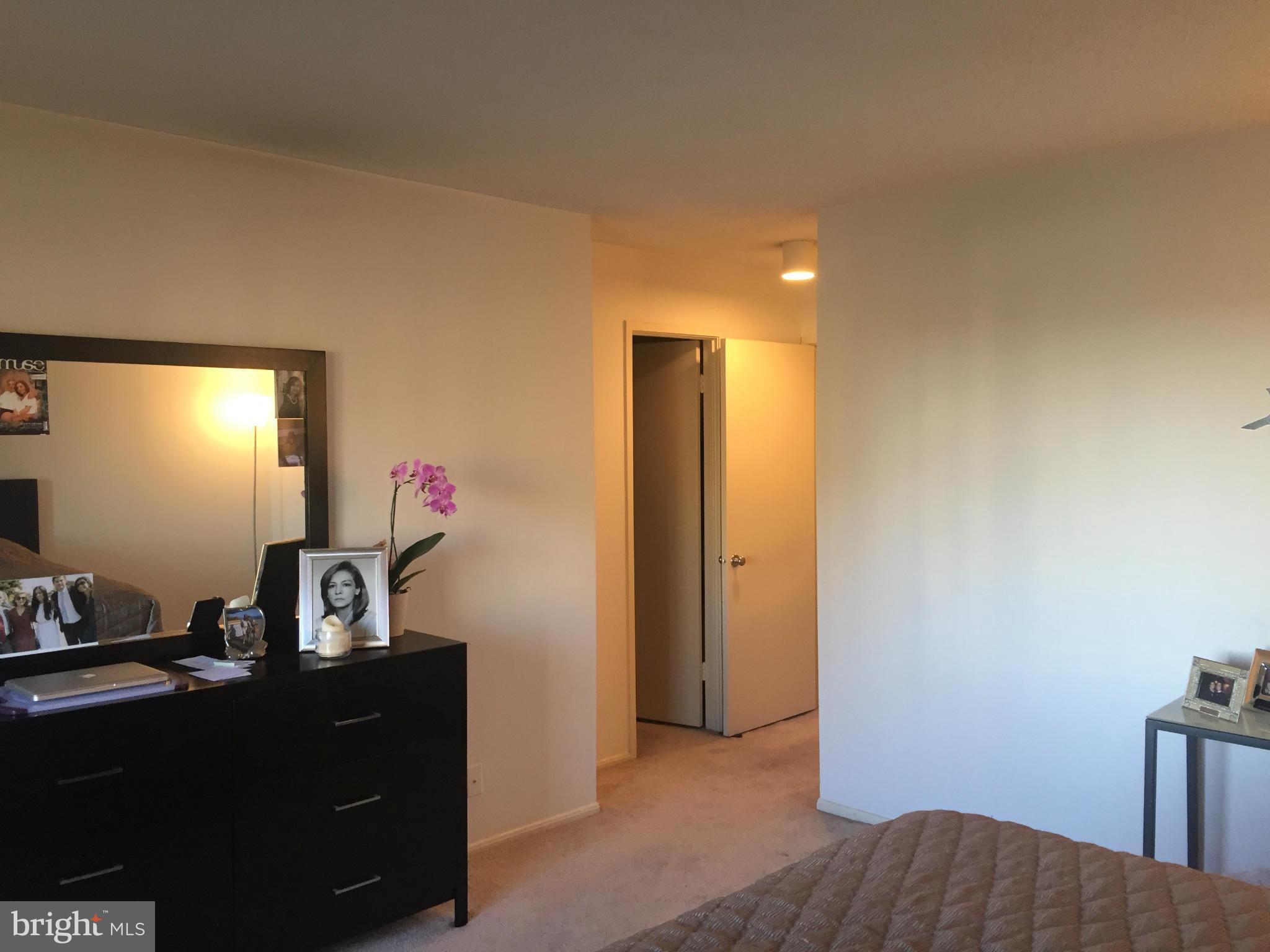 ROTONDA - Residential Lease