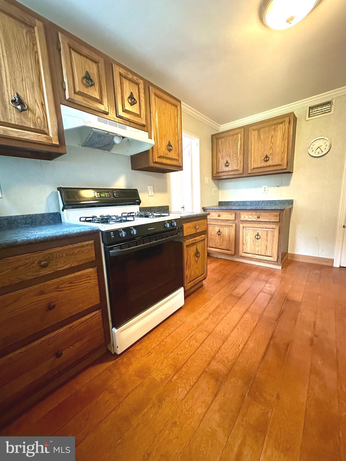 COLLEGE PARK - Residential