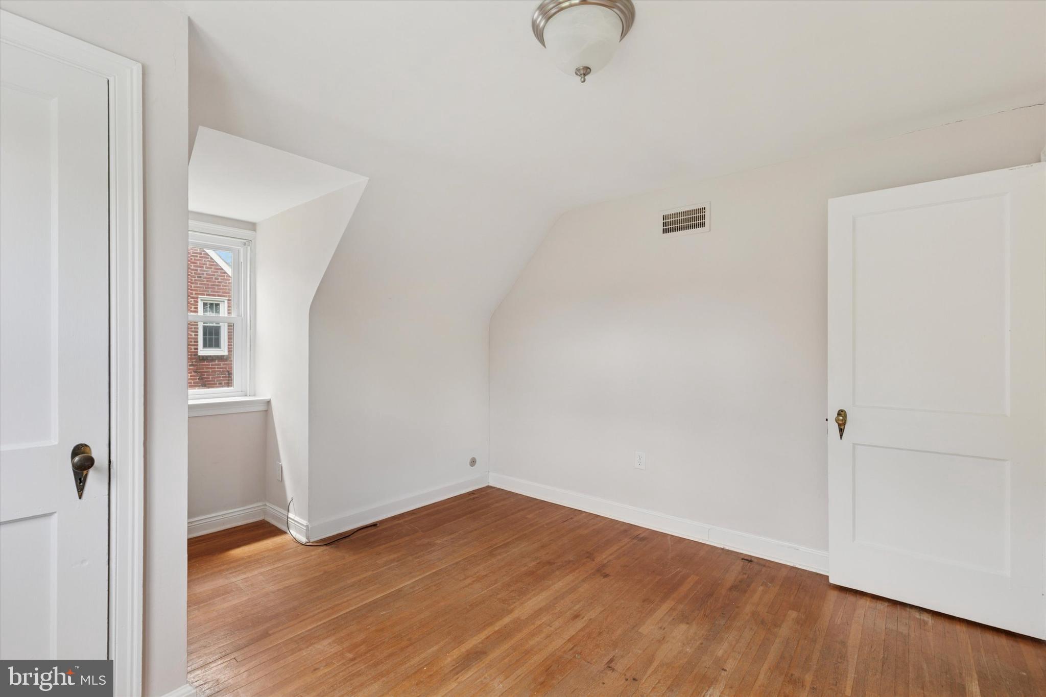 COLLEGE PARK - Residential