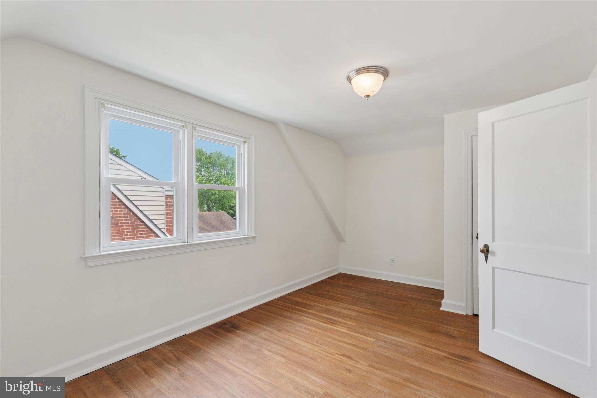 COLLEGE PARK - Residential