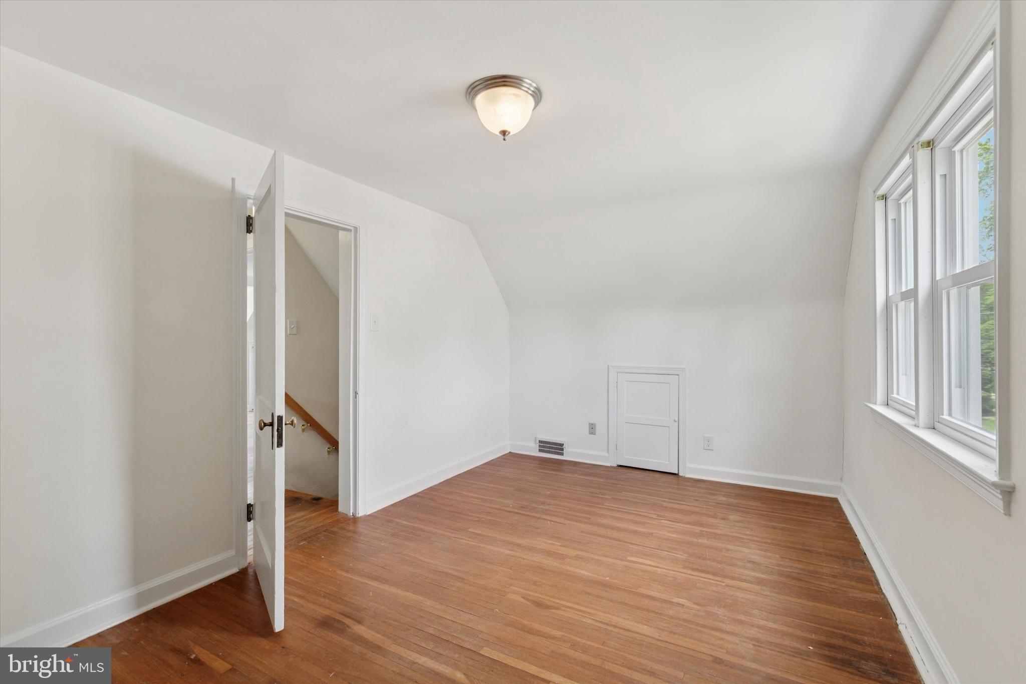 COLLEGE PARK - Residential