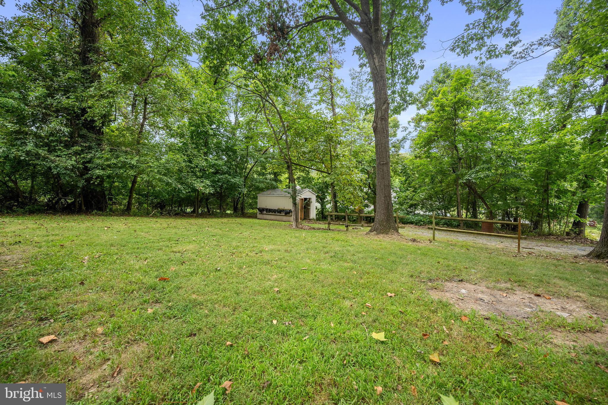 KEYES FERRY ACRES - Residential