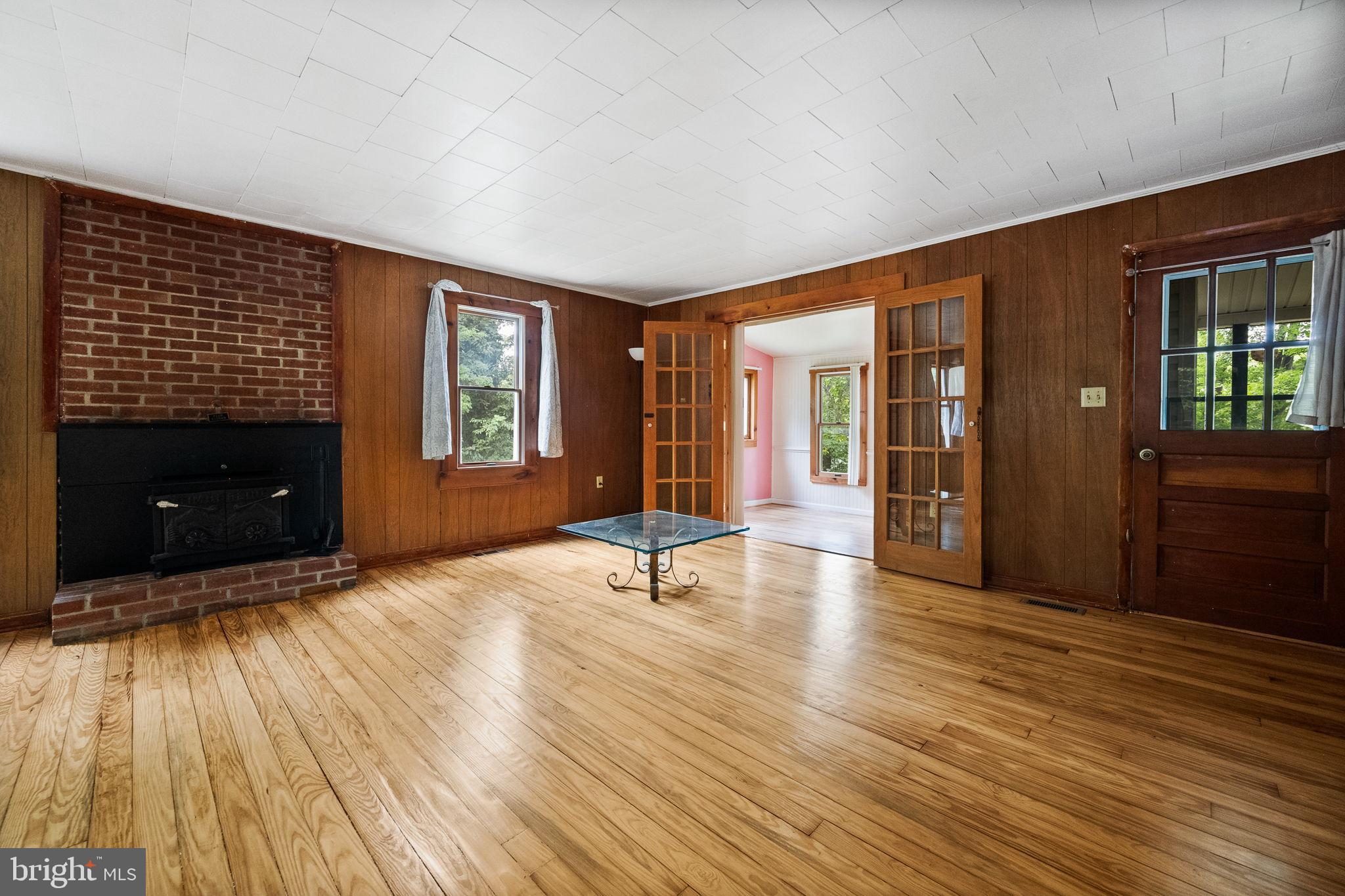 KEYES FERRY ACRES - Residential