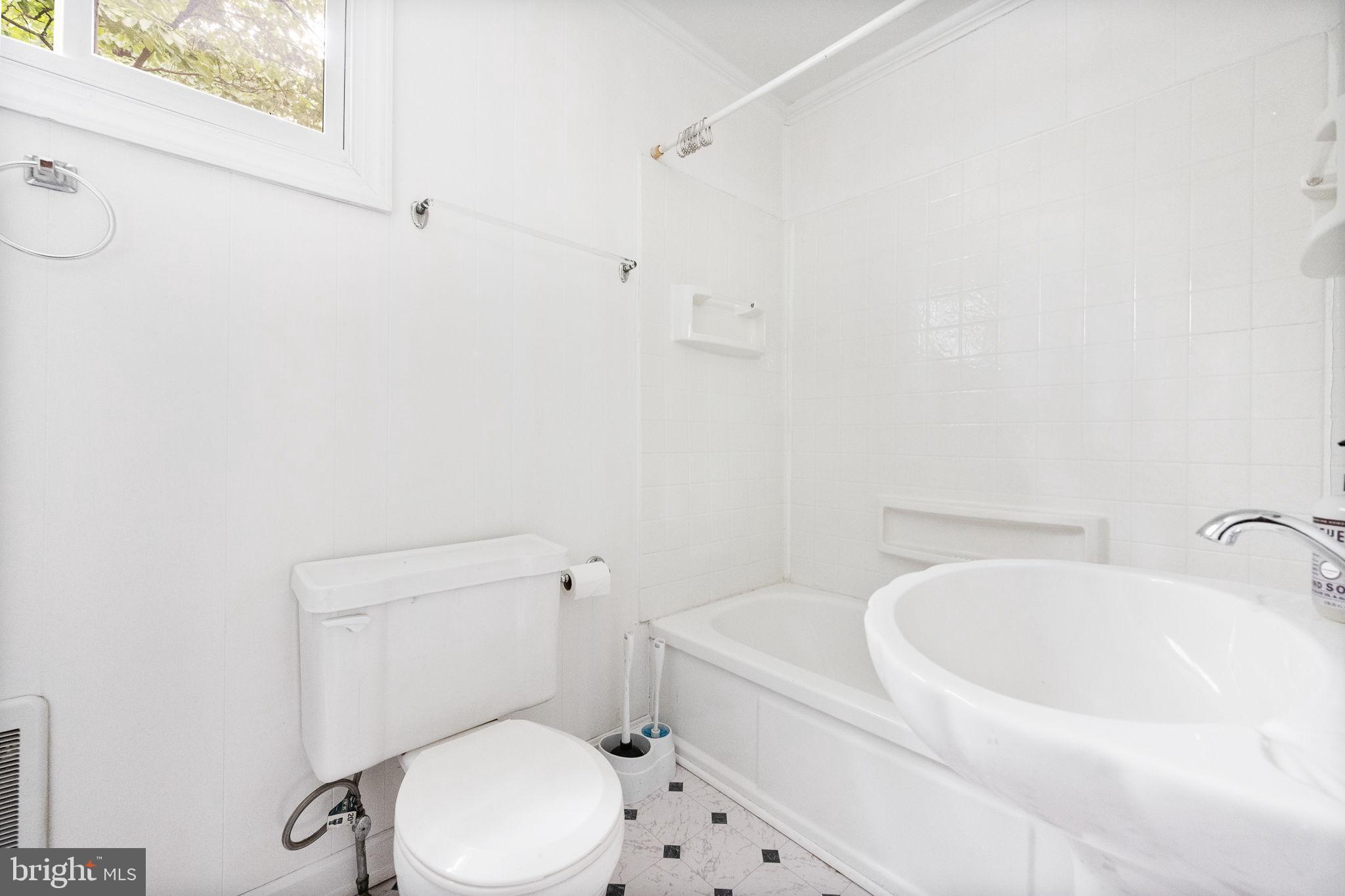 KEYES FERRY ACRES - Residential