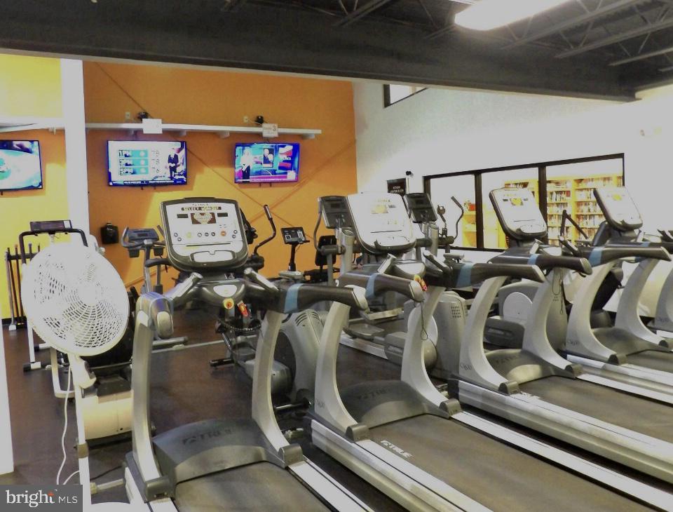 THE WOODS - Residential