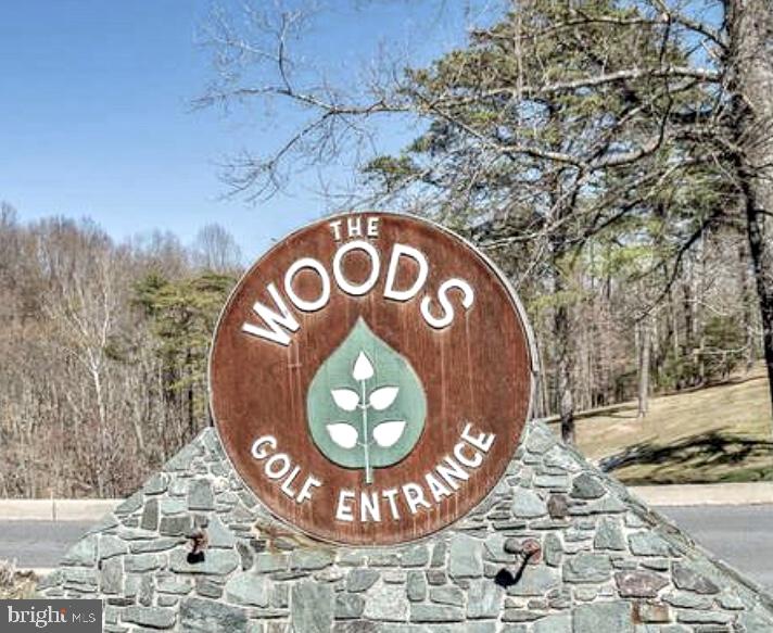 THE WOODS - Residential