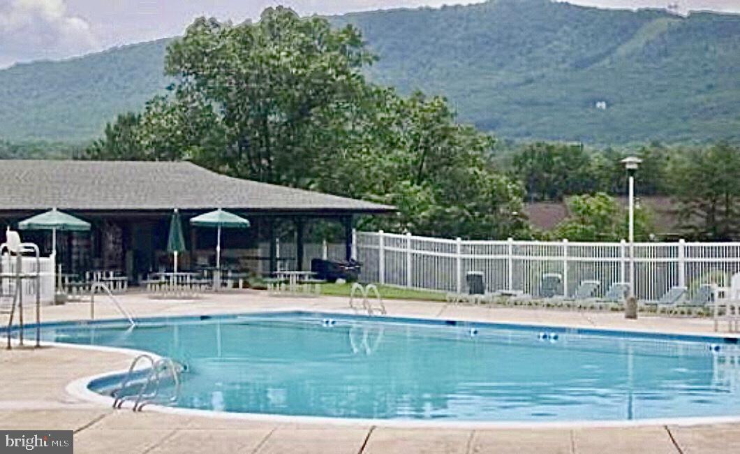 THE WOODS - Residential