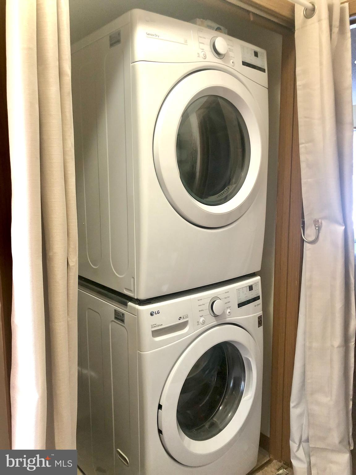 THE WOODS - Residential