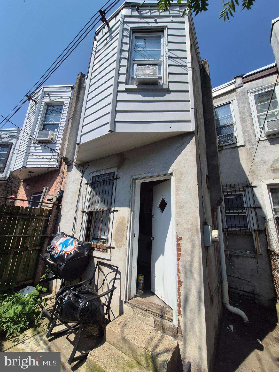 KENSINGTON - Residential