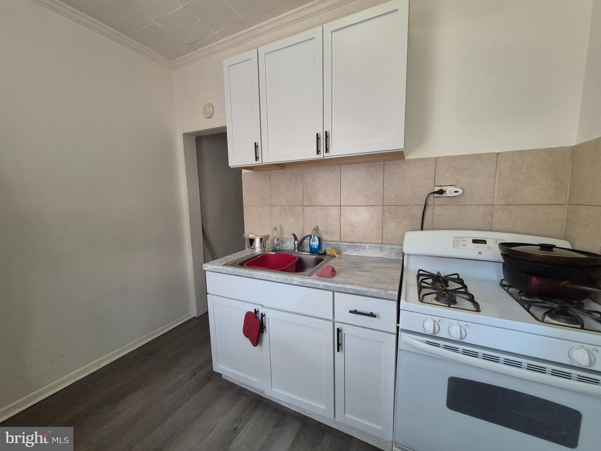 KENSINGTON - Residential