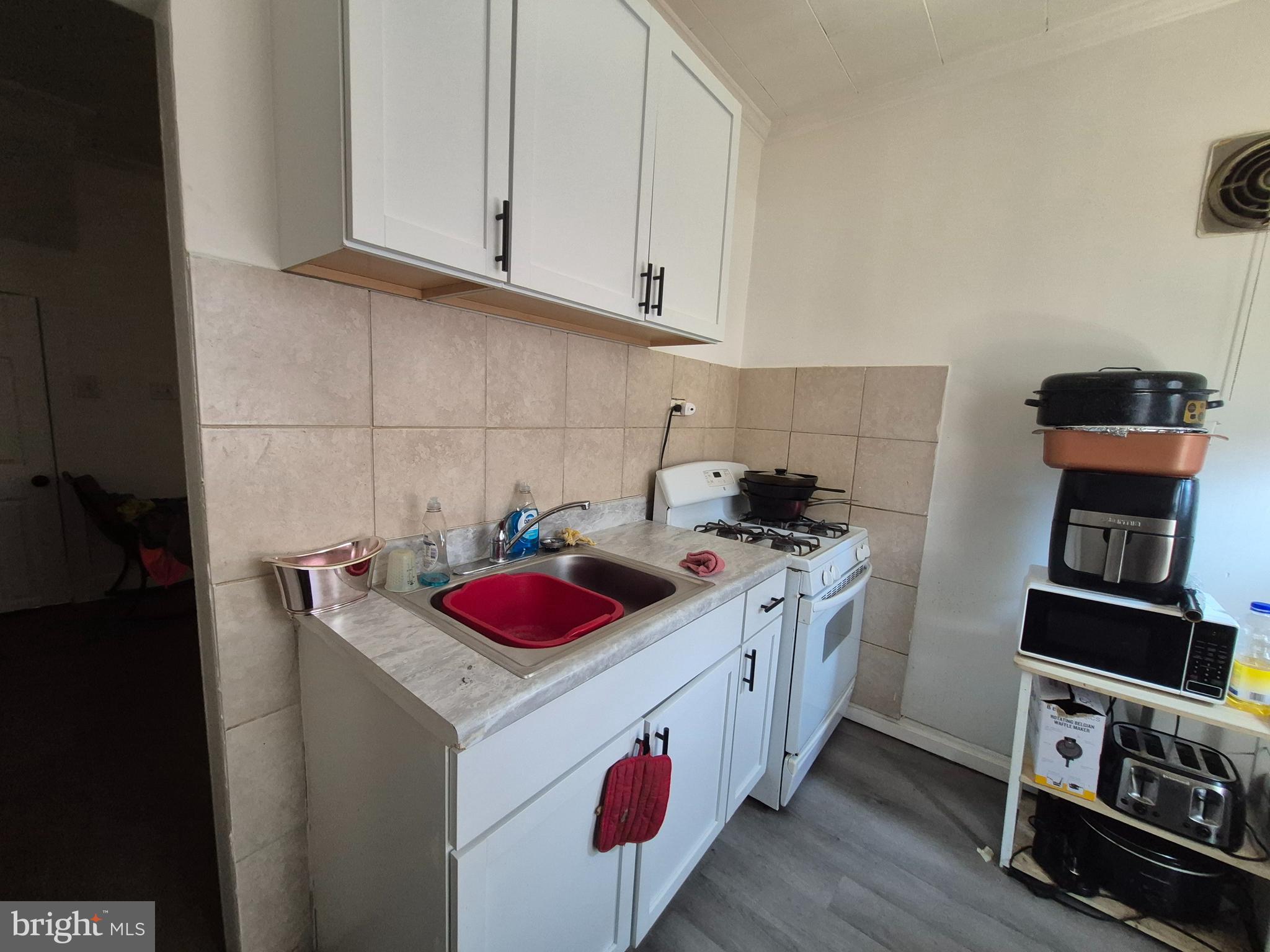 KENSINGTON - Residential