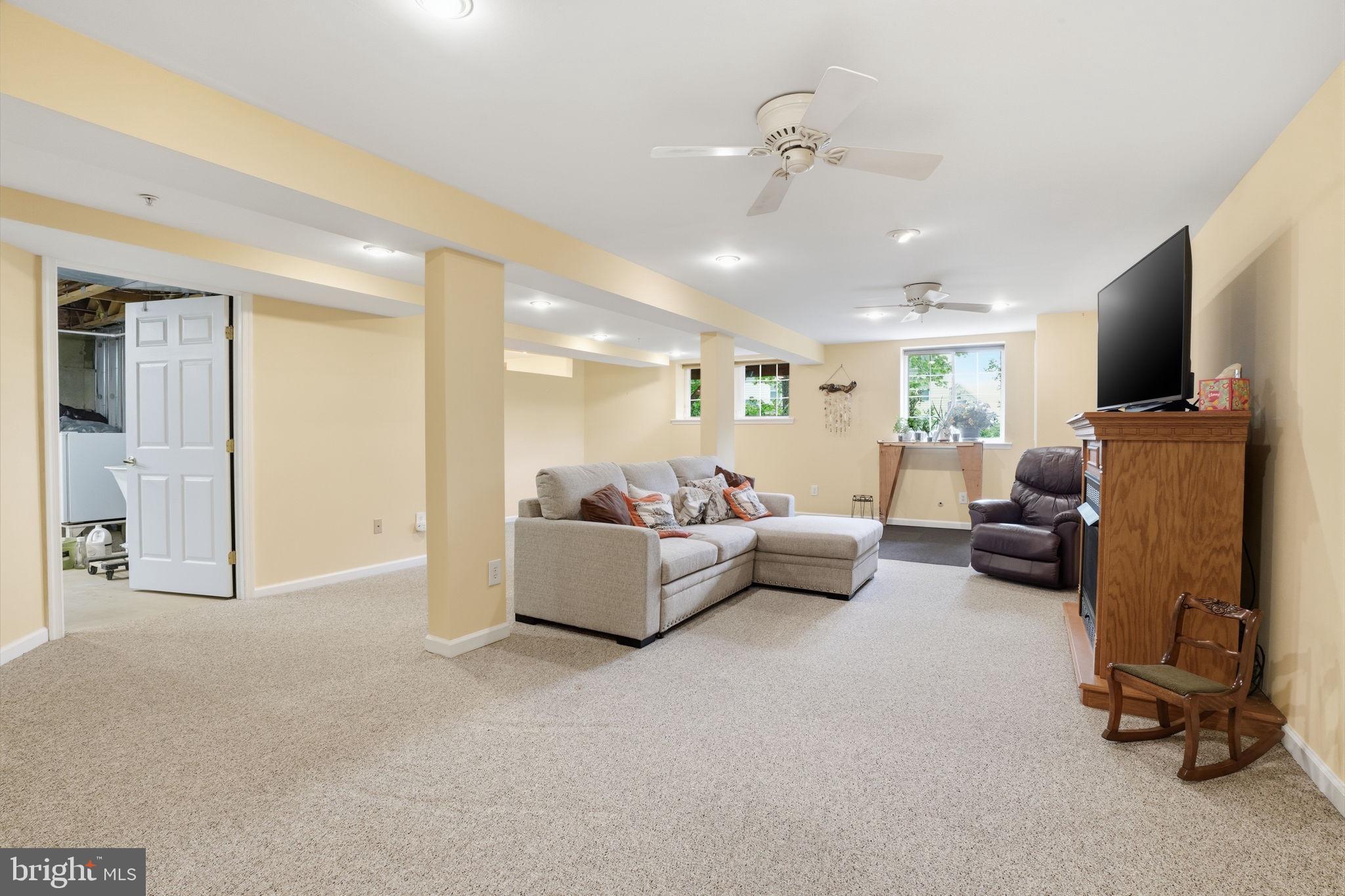 LAMPLIGHTER VILLAGE - Residential