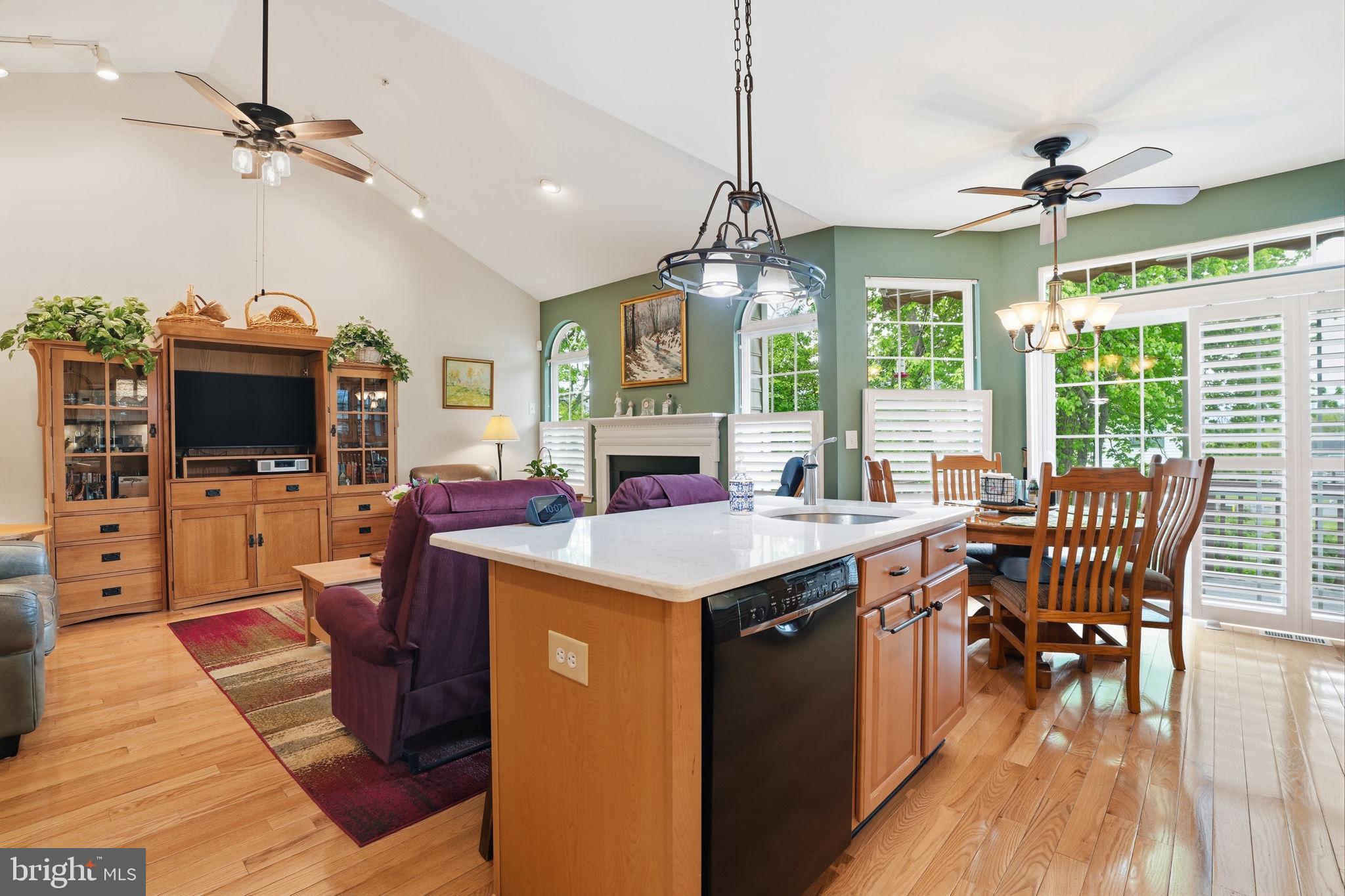 LAMPLIGHTER VILLAGE - Residential
