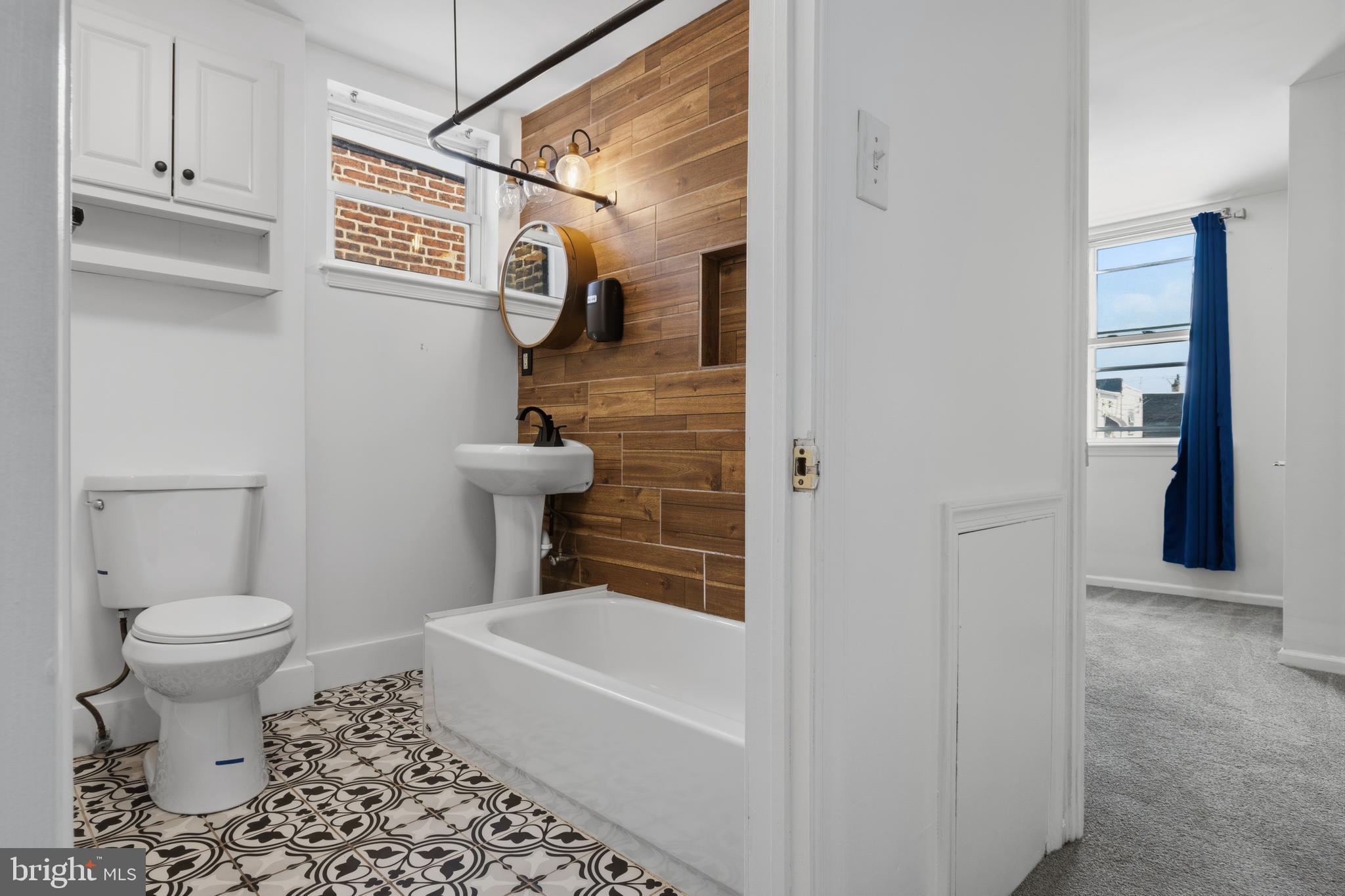 PORT RICHMOND - Residential