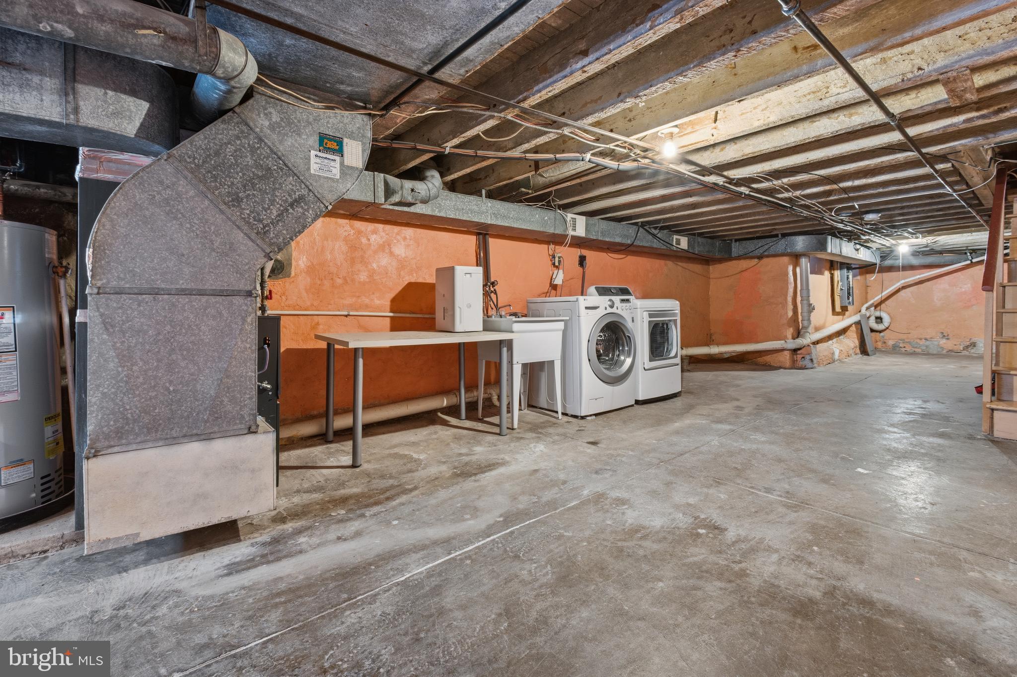 PORT RICHMOND - Residential