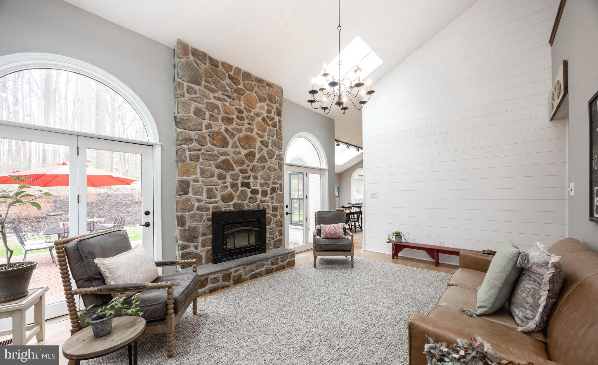 MCCLEOD POND - Residential