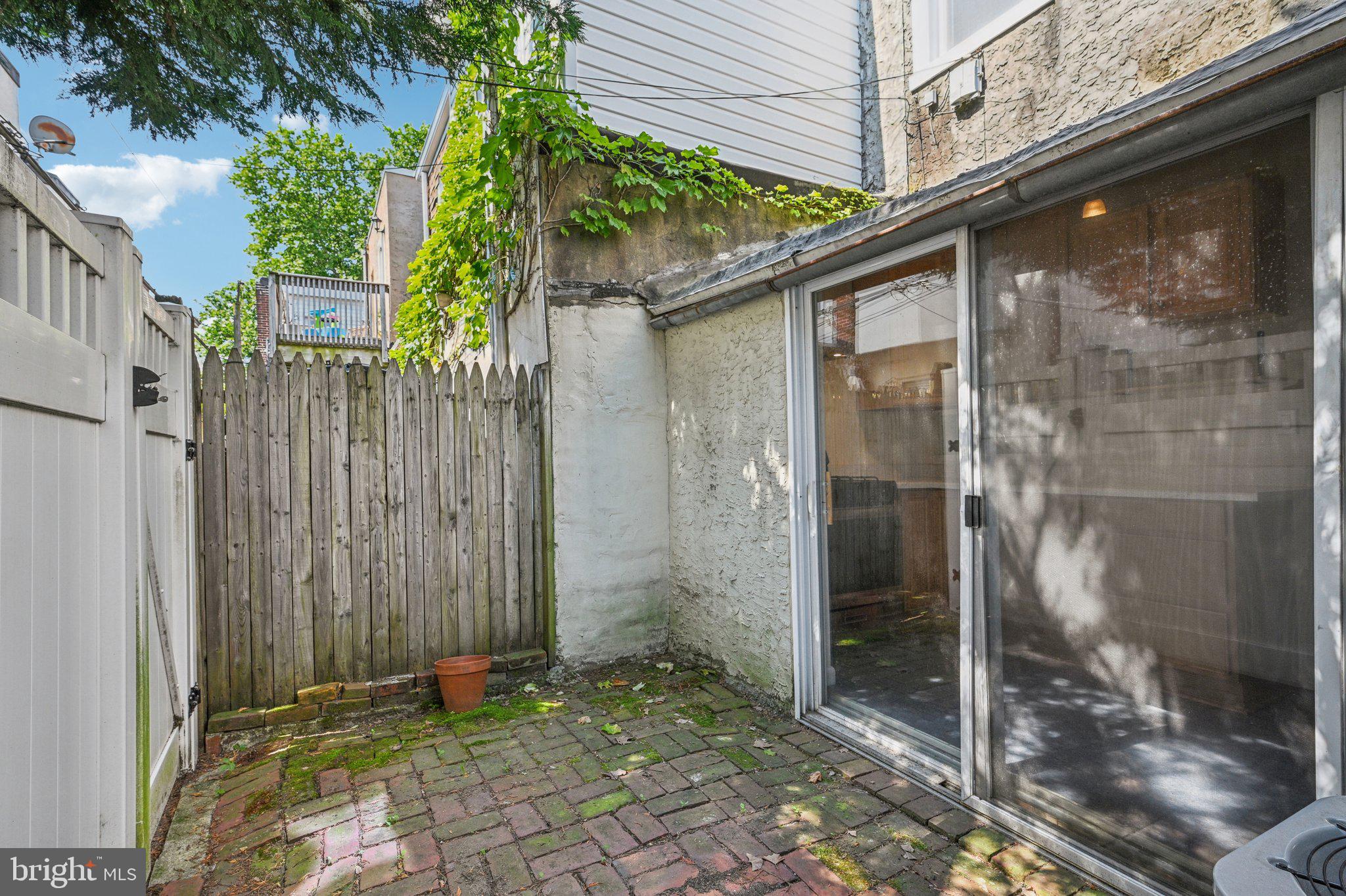 ART MUSEUM AREA - Residential