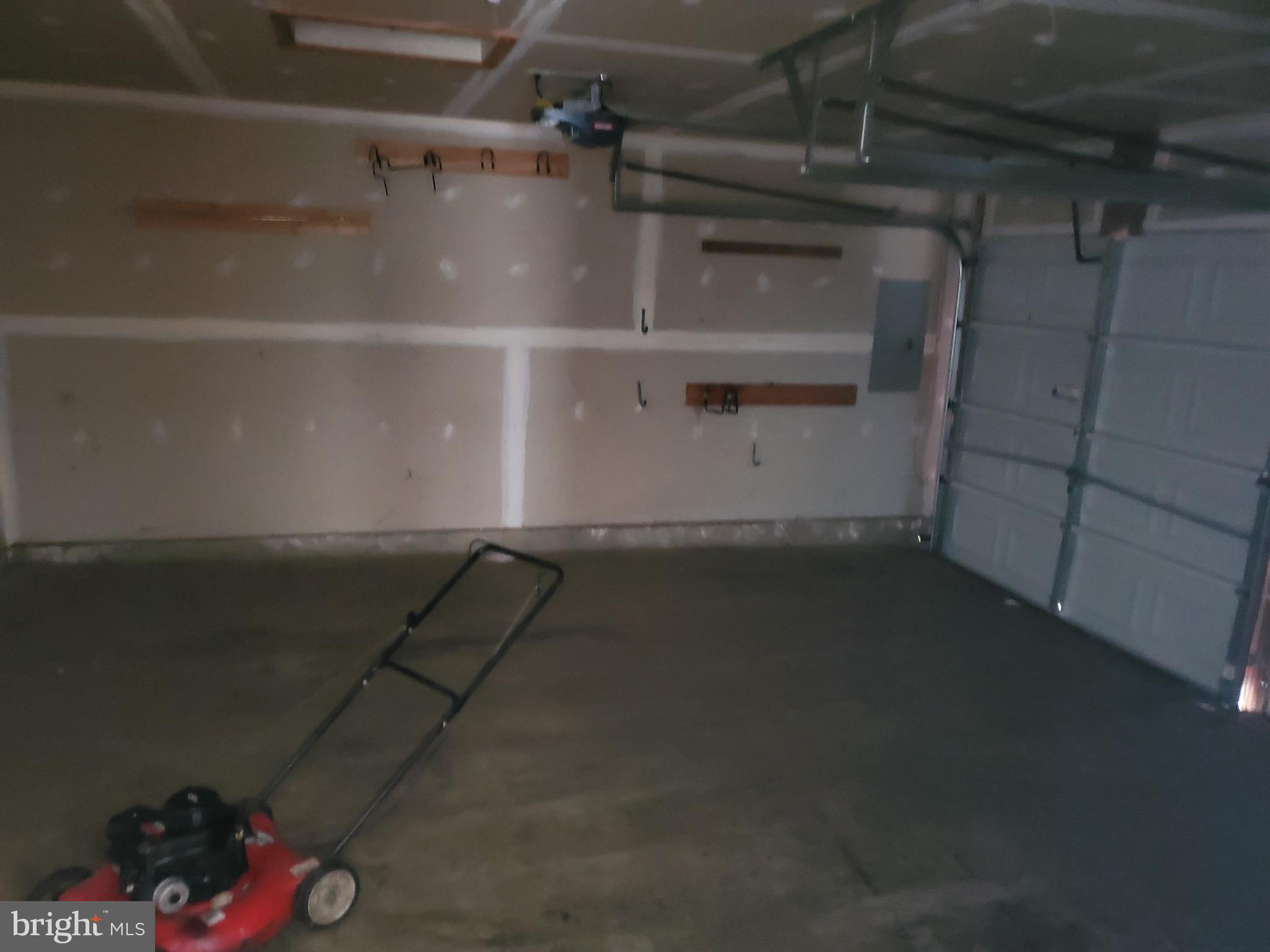 WAYSIDE VILLAGE - Residential Lease