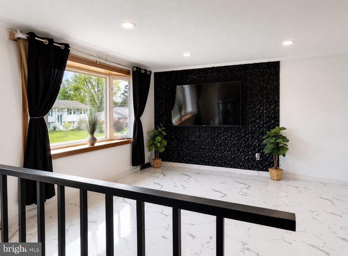 610 OGDEN DRIVE