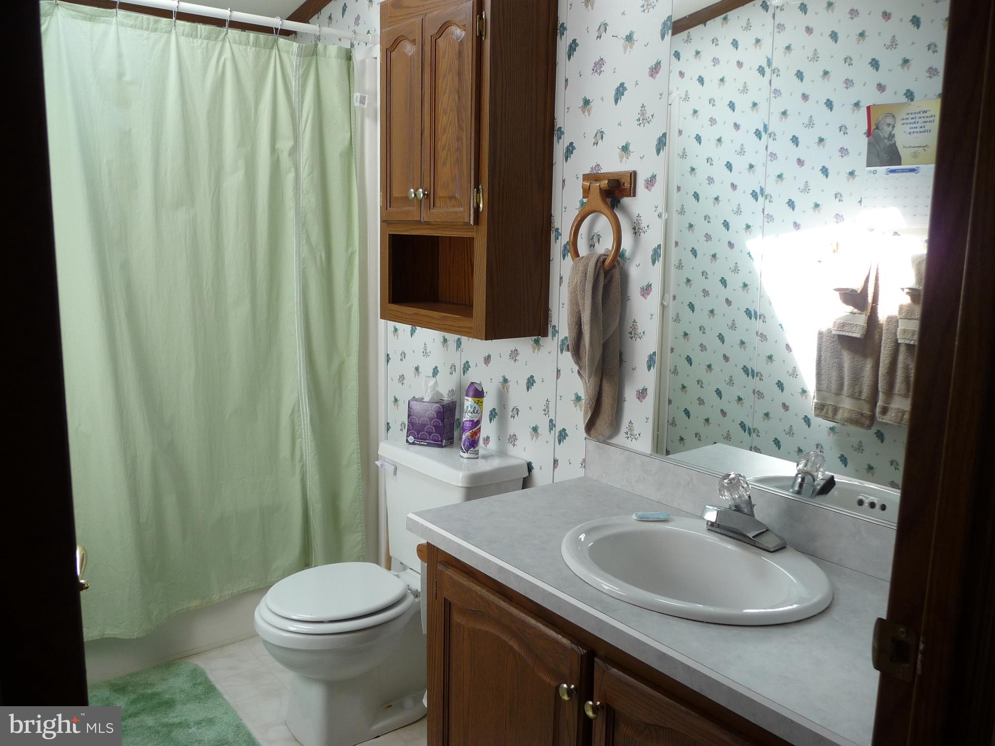 CEDAR MANOR - Residential