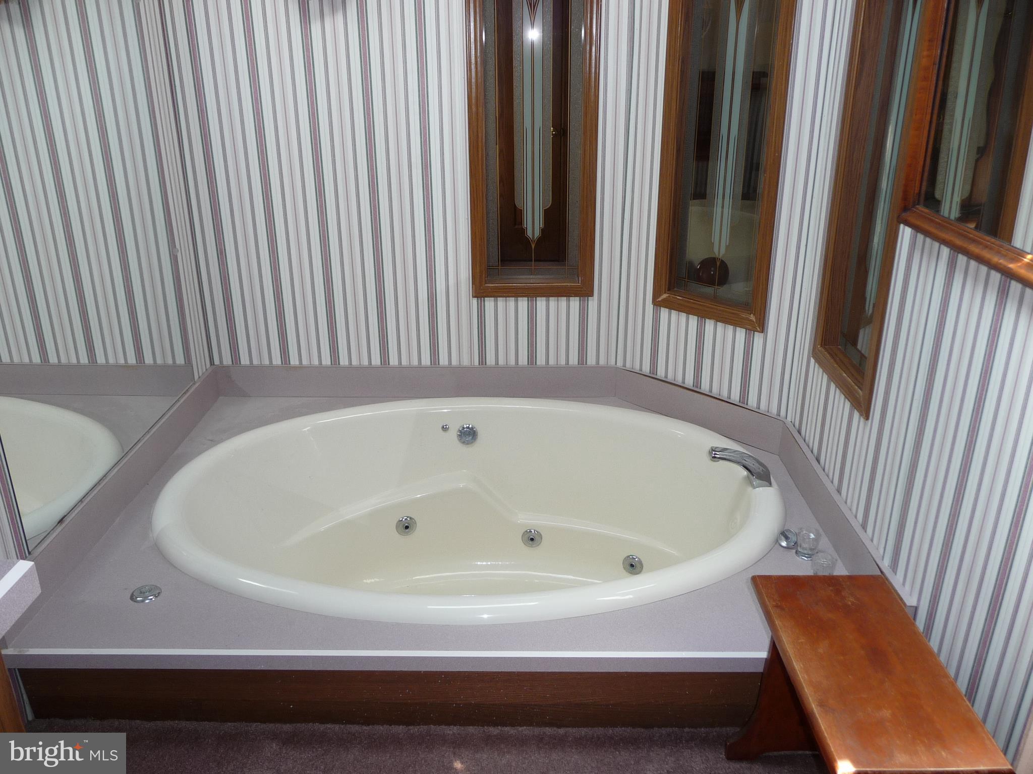 CEDAR MANOR - Residential