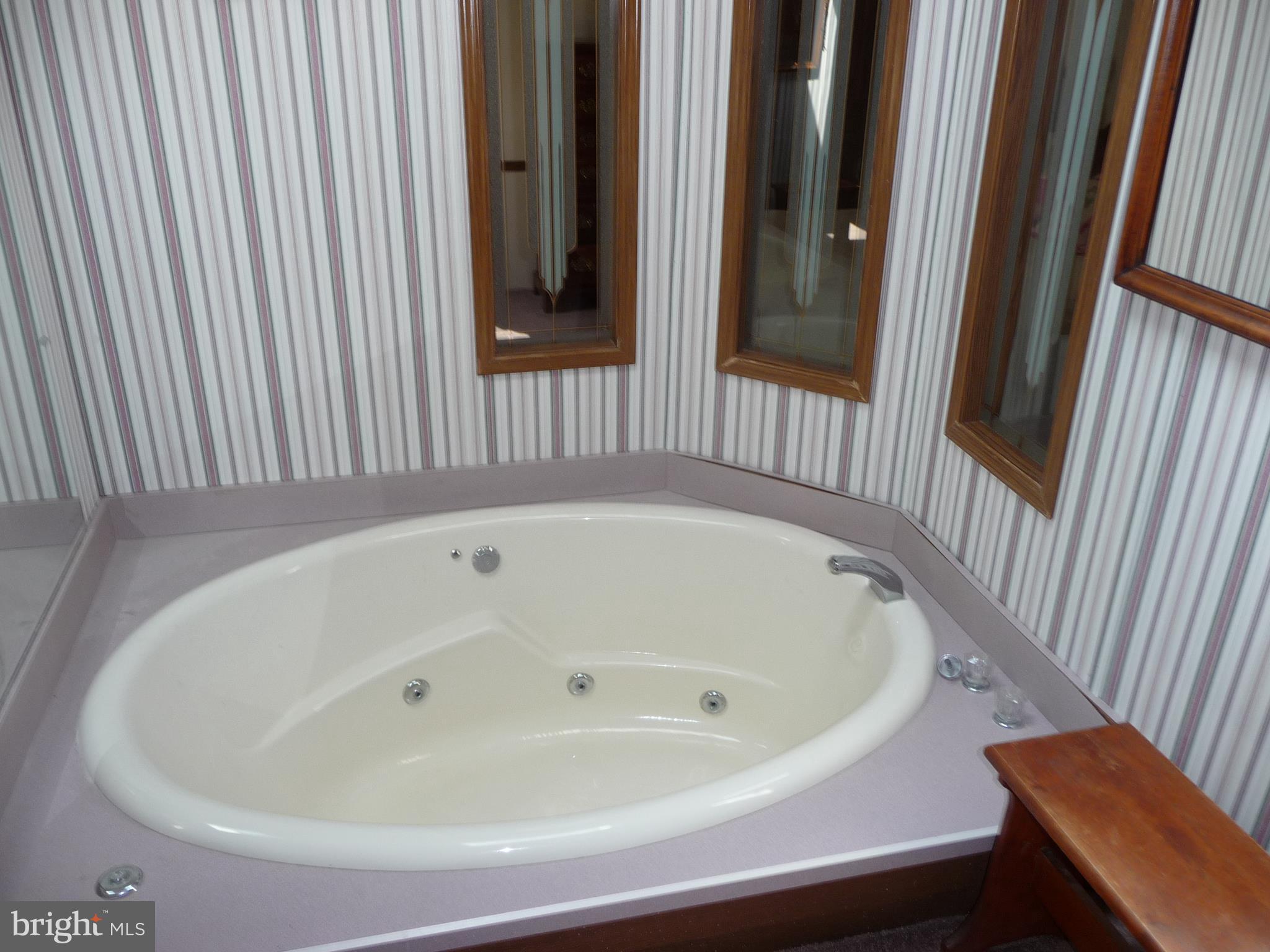 CEDAR MANOR - Residential