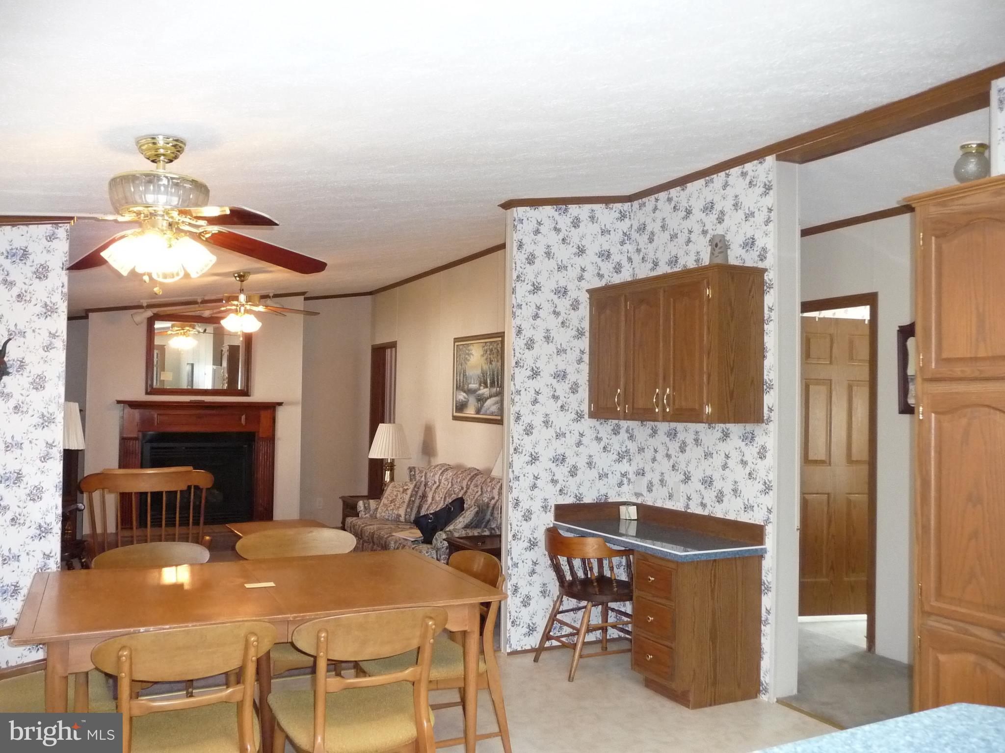 CEDAR MANOR - Residential