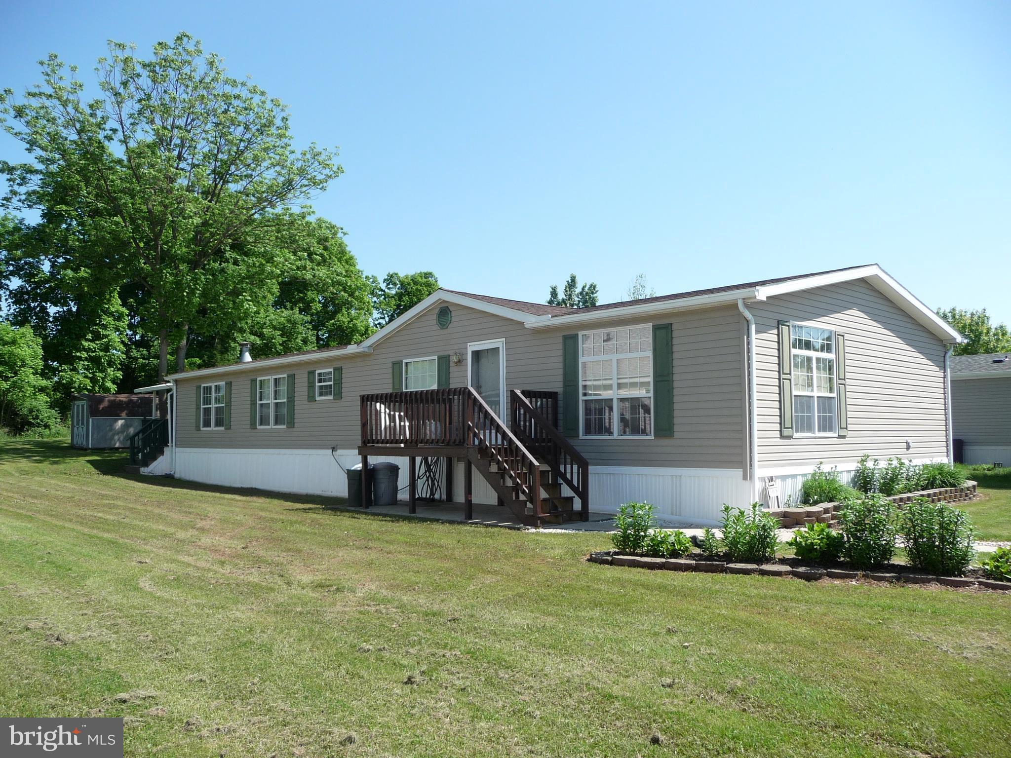CEDAR MANOR - Residential
