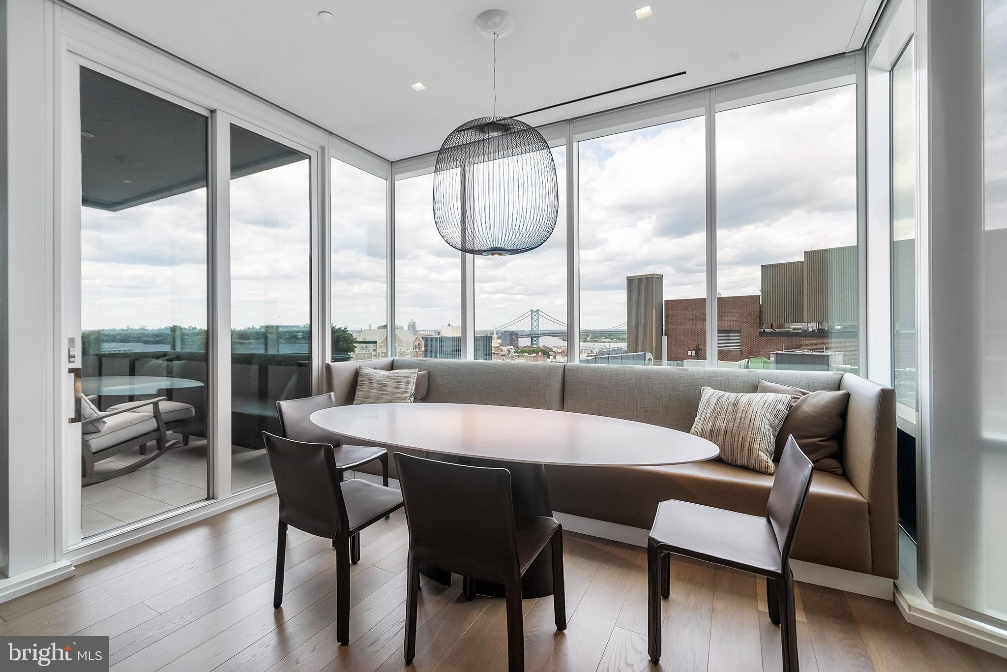 SOCIETY HILL - Residential