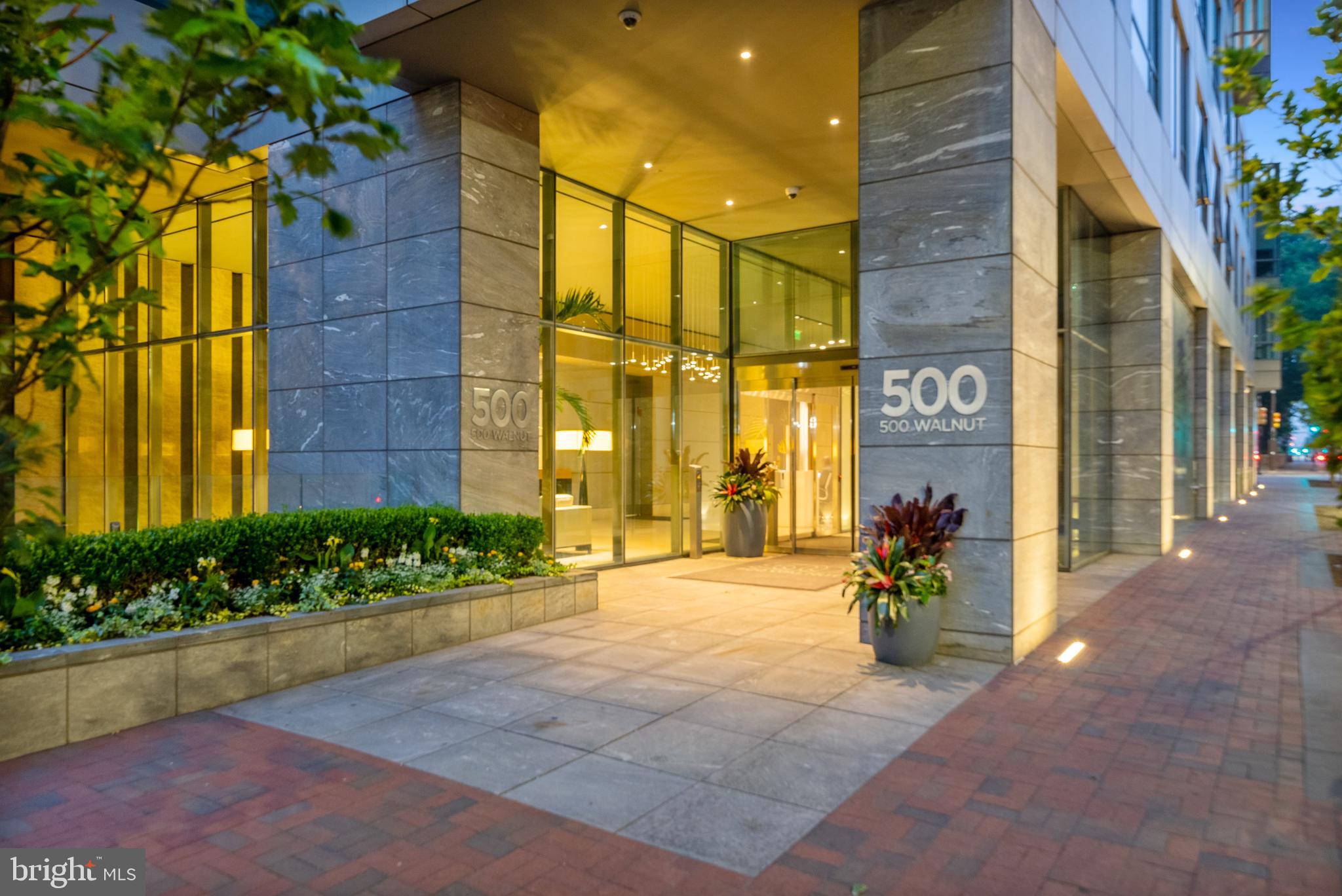 SOCIETY HILL - Residential