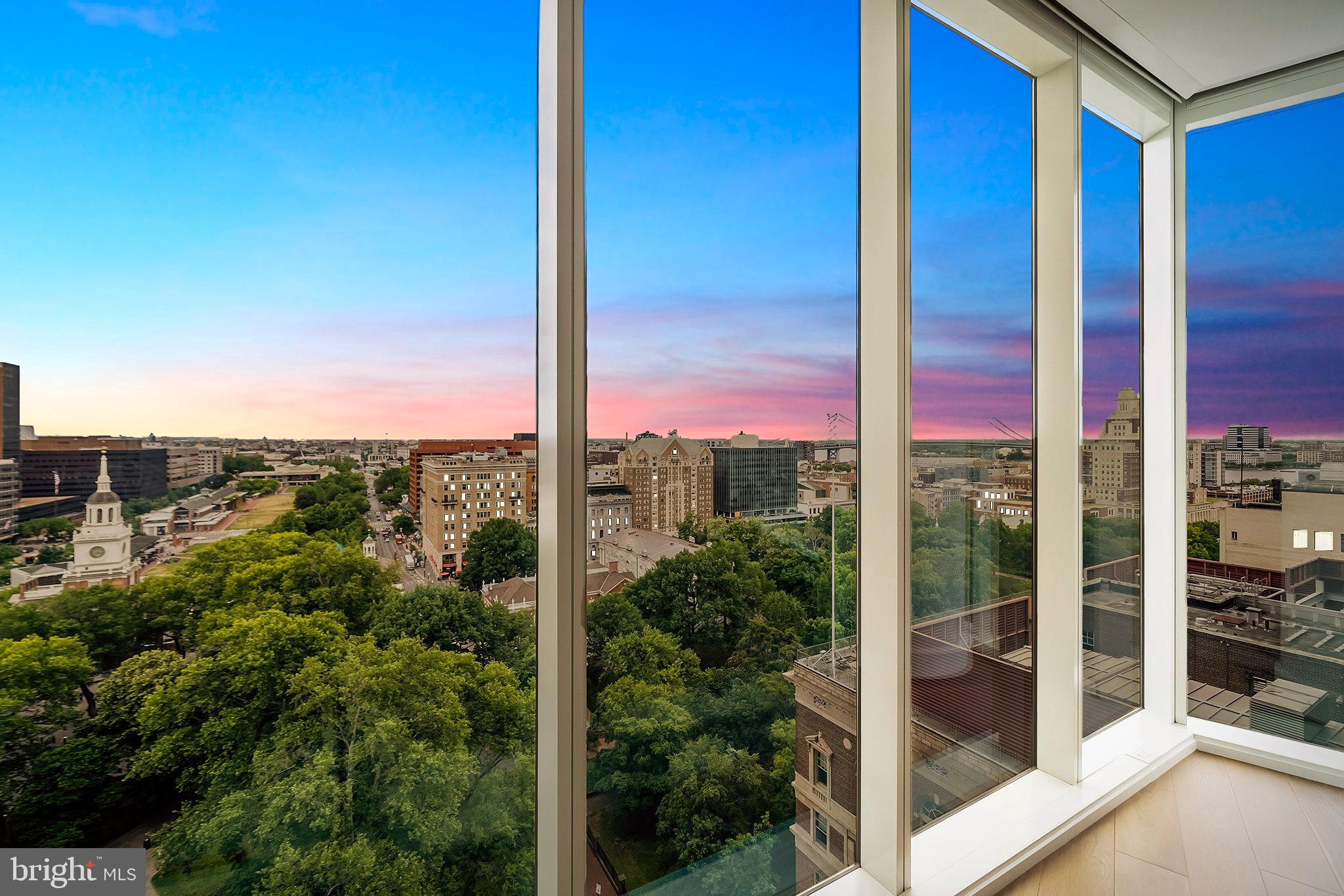 SOCIETY HILL - Residential