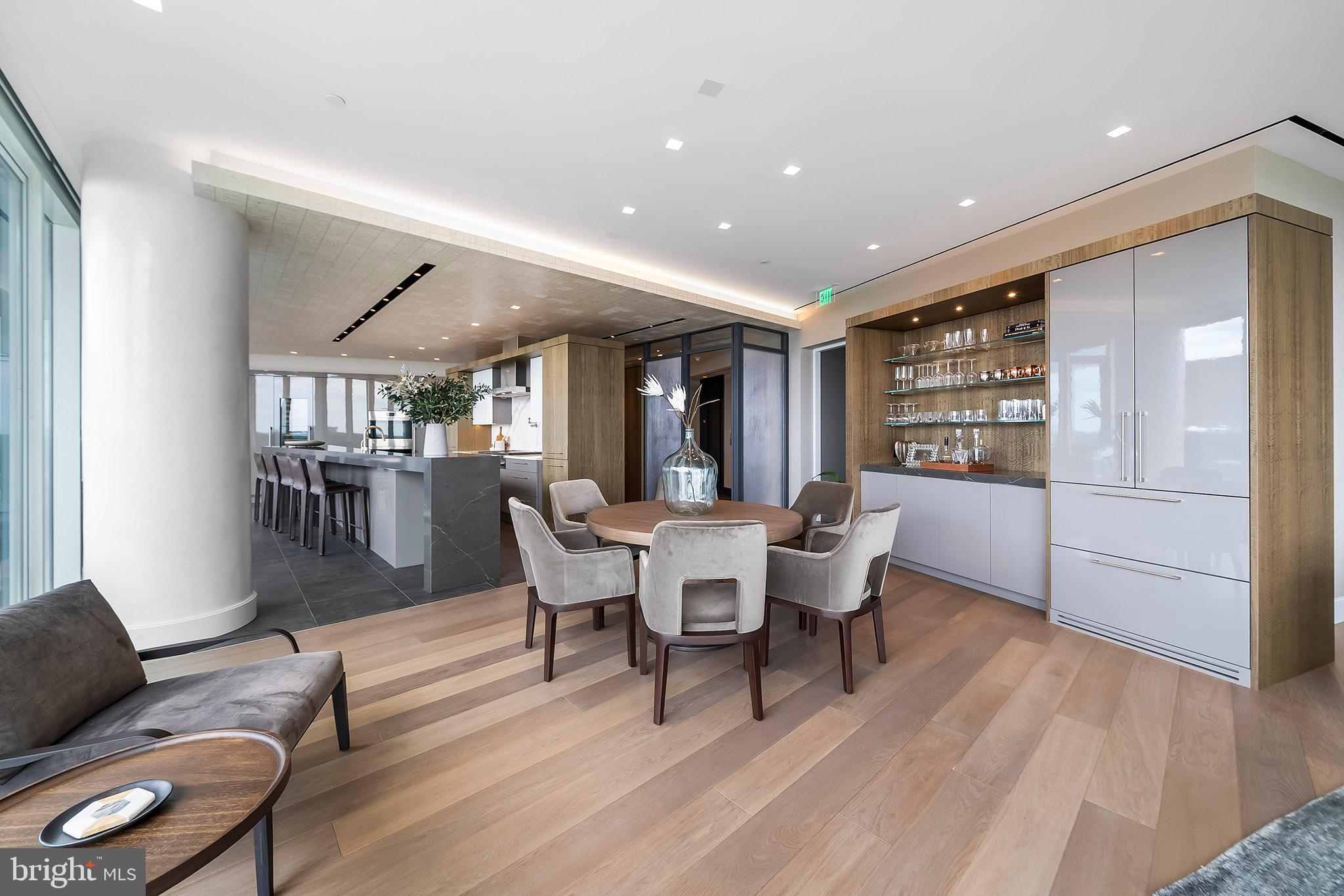 SOCIETY HILL - Residential